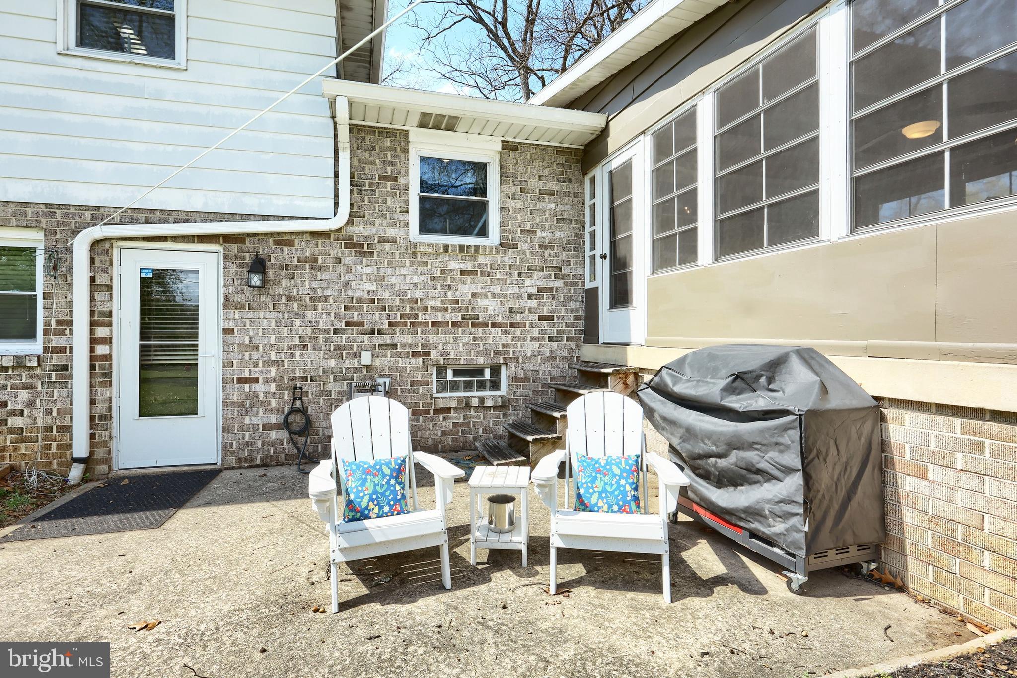 ARLINGTON PARK - Residential