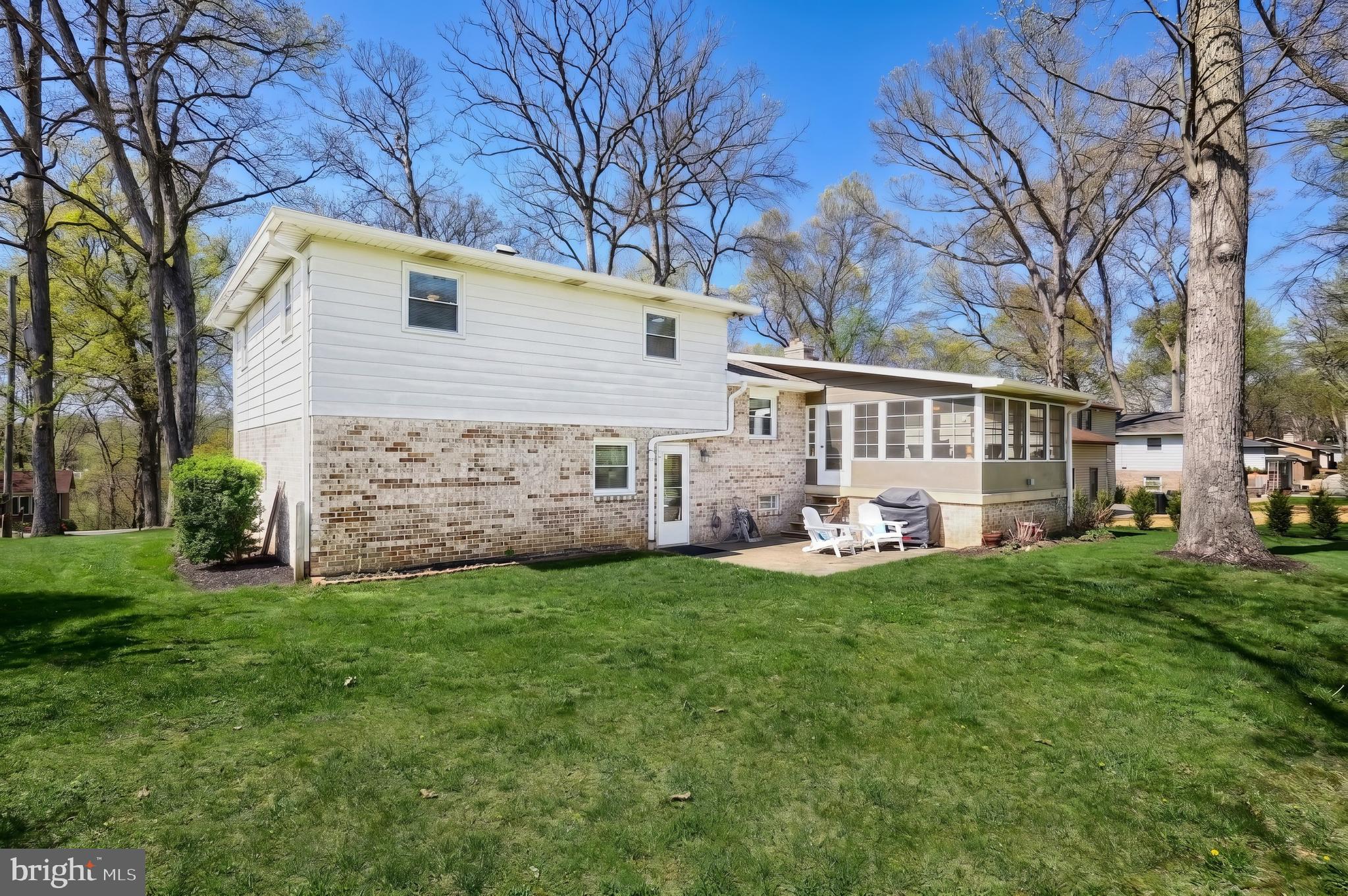 ARLINGTON PARK - Residential