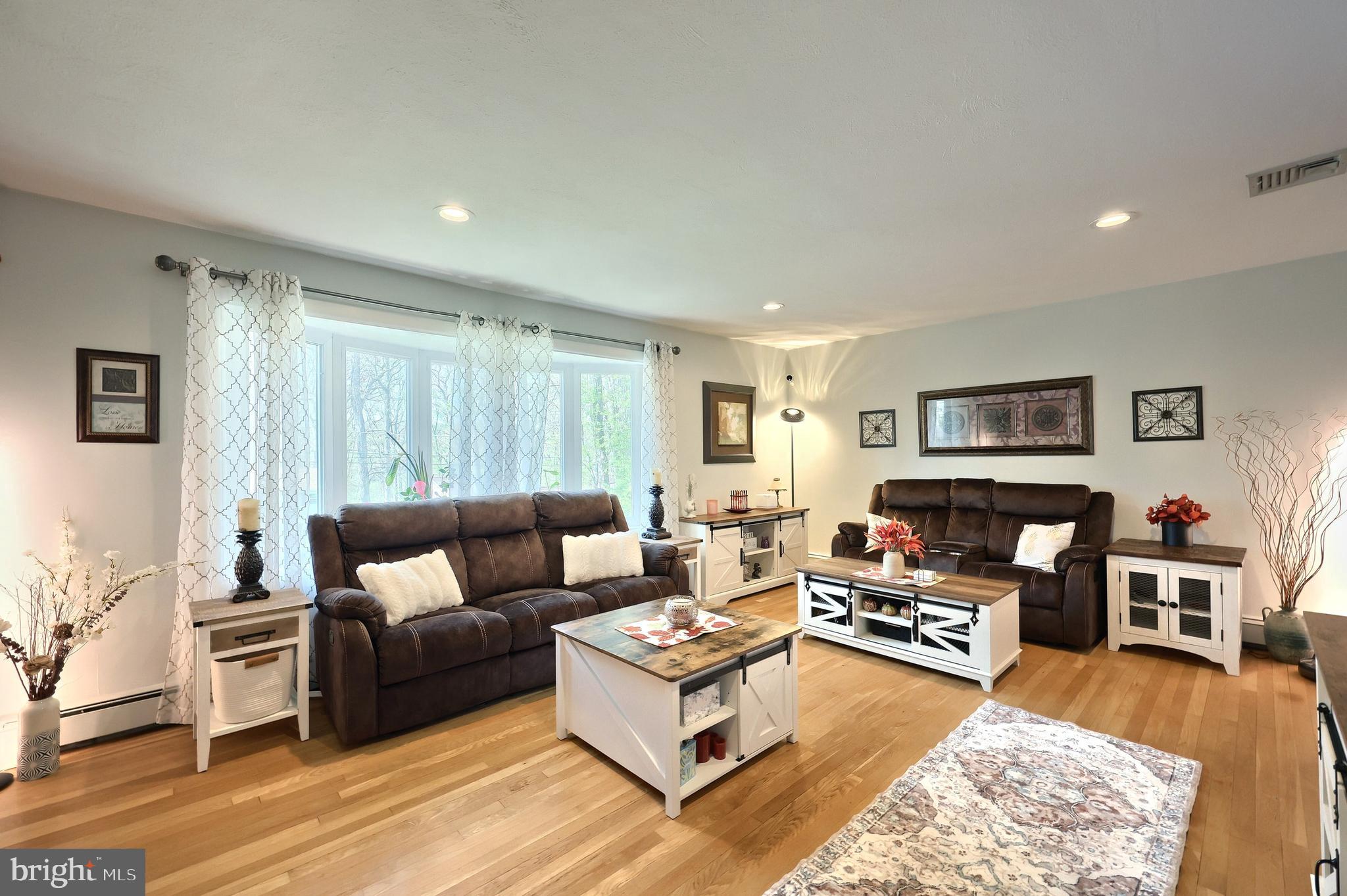 ARLINGTON PARK - Residential