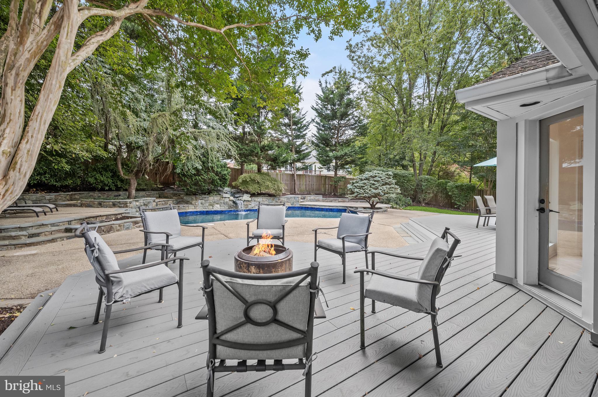 FALLSREACH - Residential