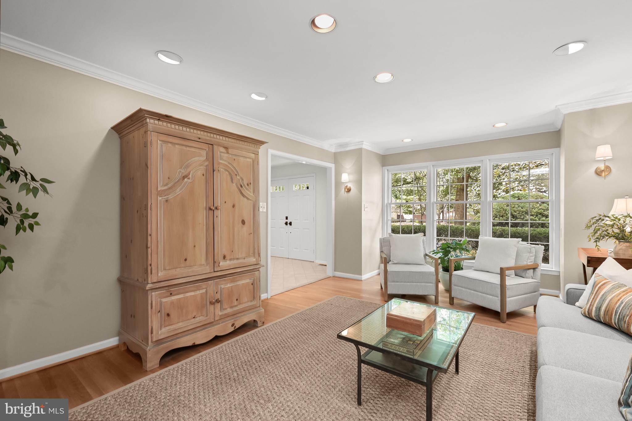 FALLSREACH - Residential