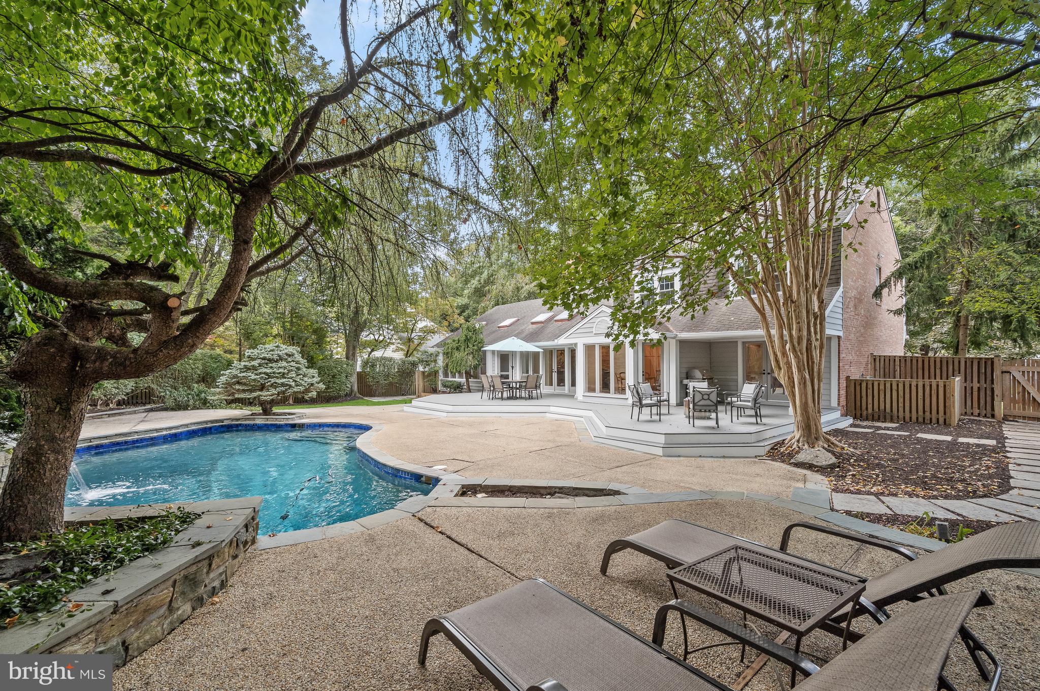 FALLSREACH - Residential