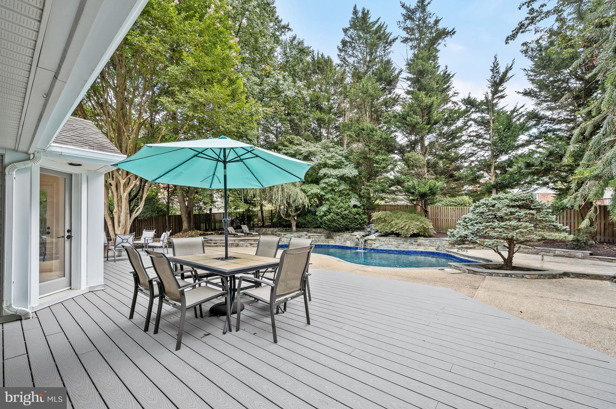 FALLSREACH - Residential