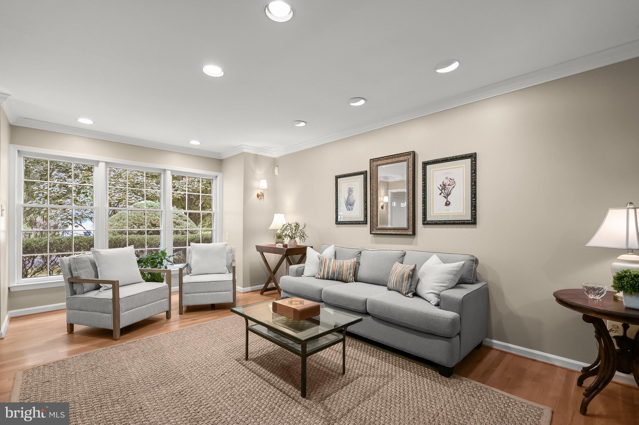 FALLSREACH - Residential