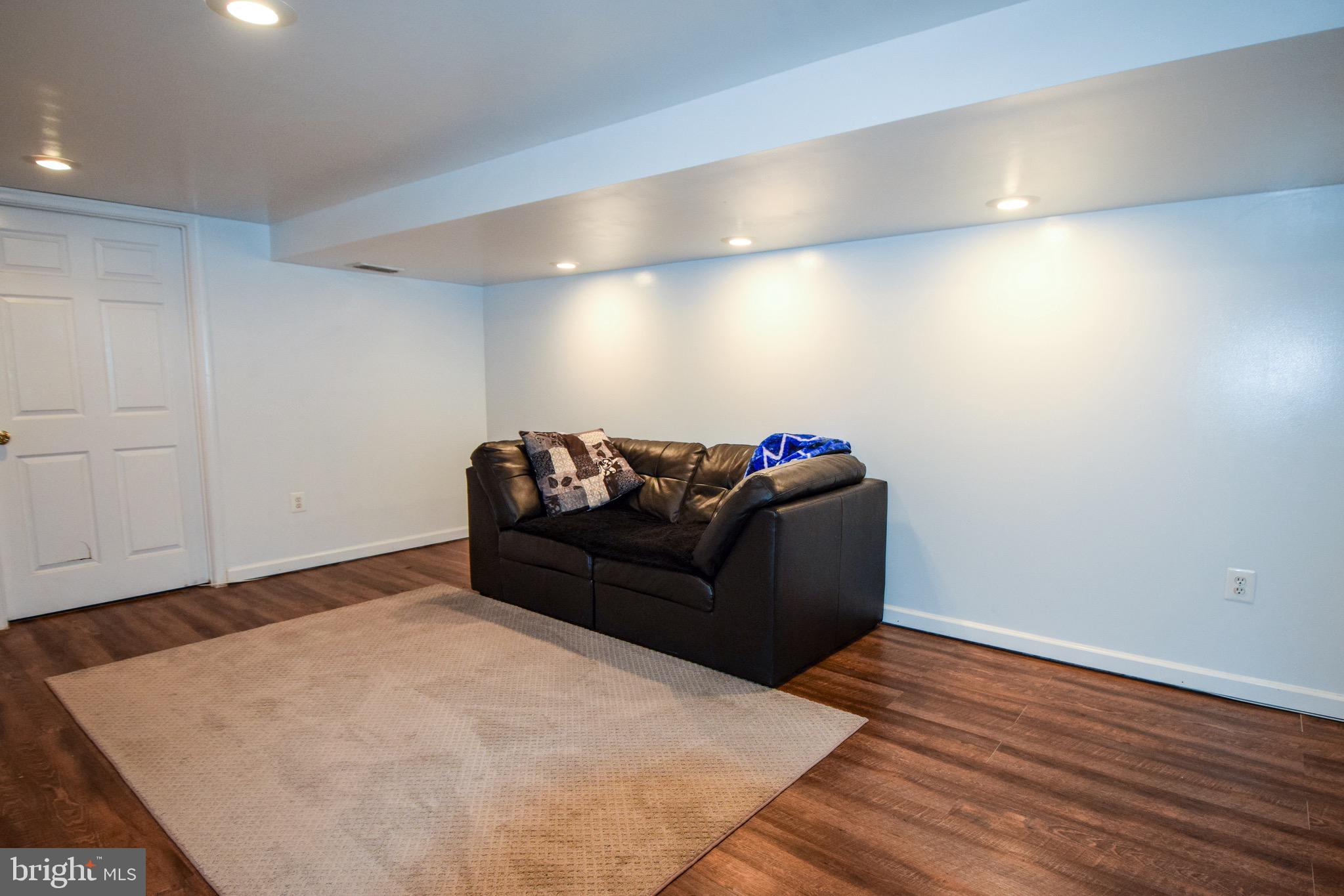 NORTH POINT VILLAGE - Residential