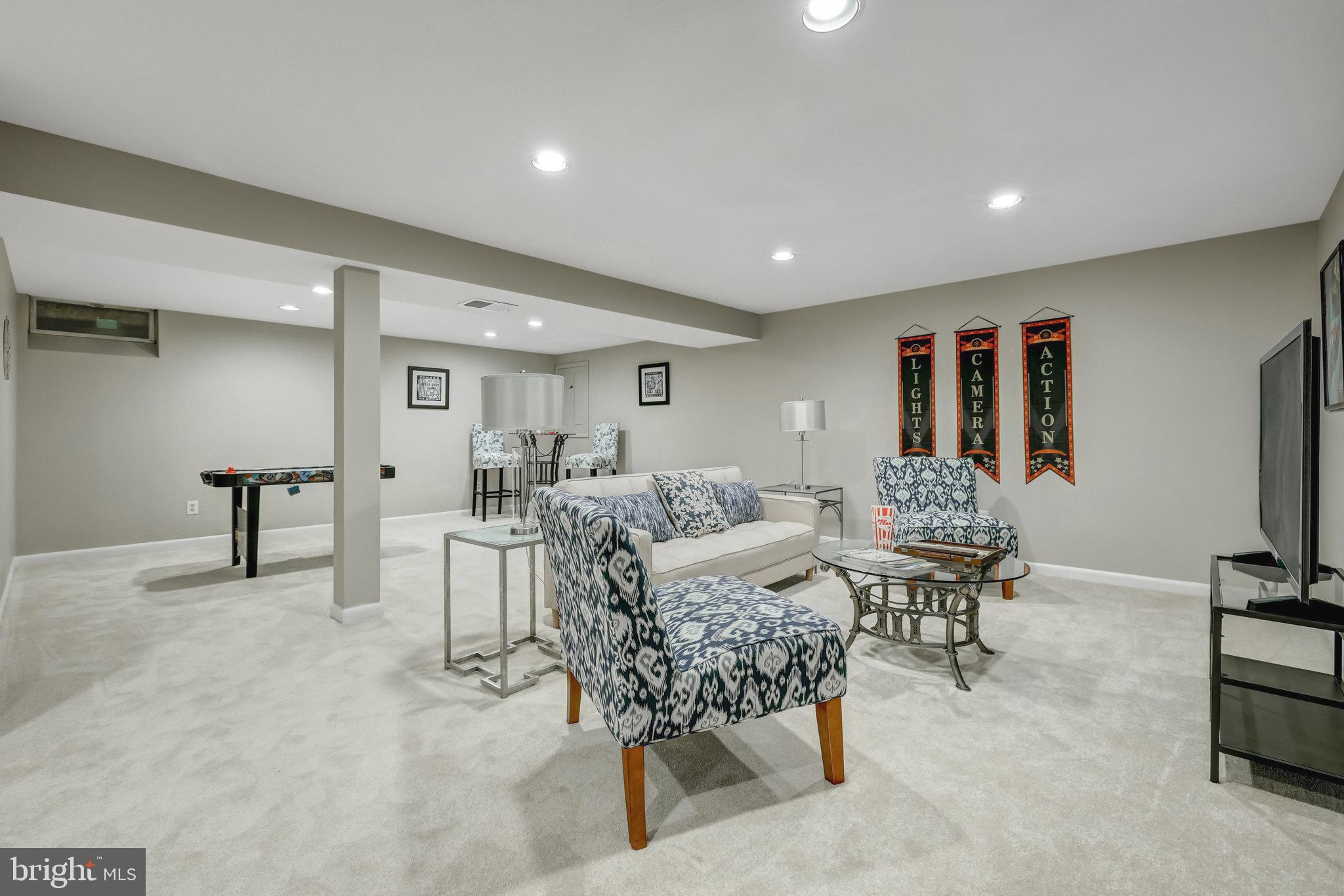 RESTON - Residential