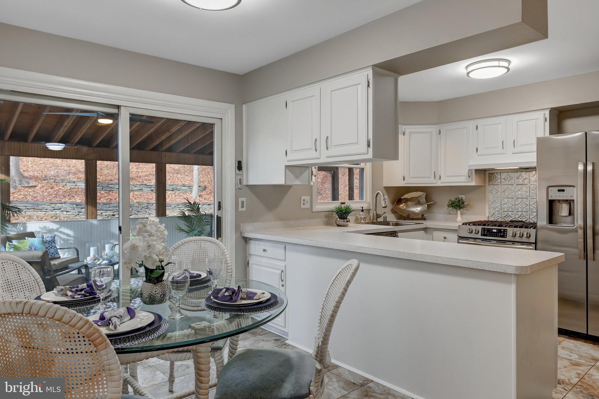 RESTON - Residential