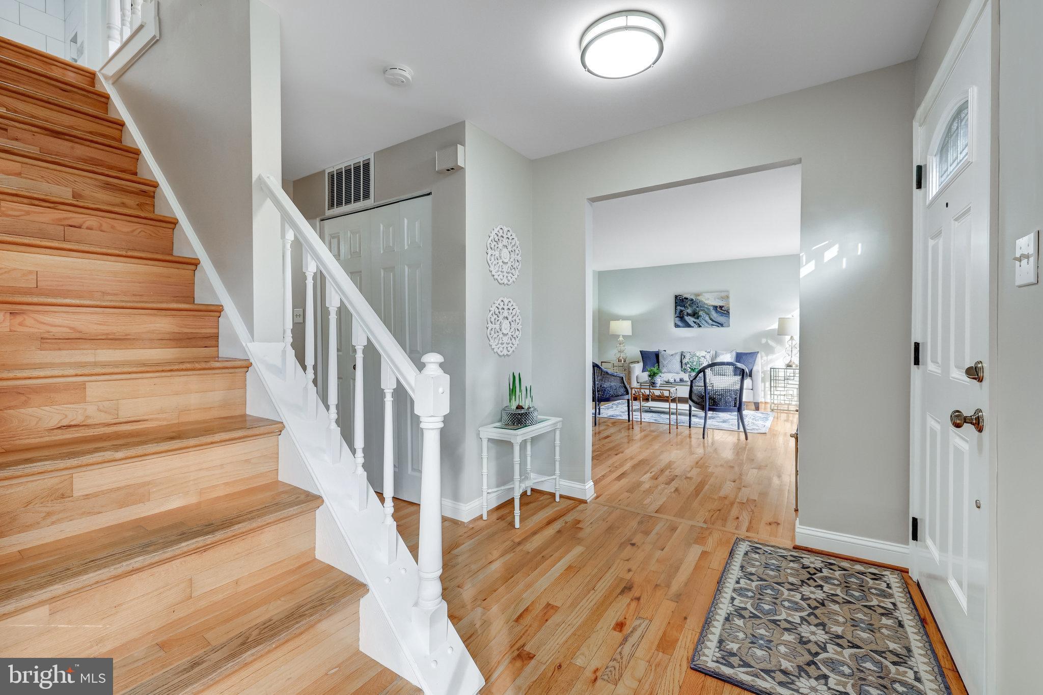 RESTON - Residential