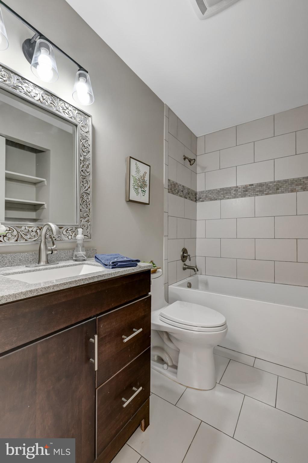 RESTON - Residential