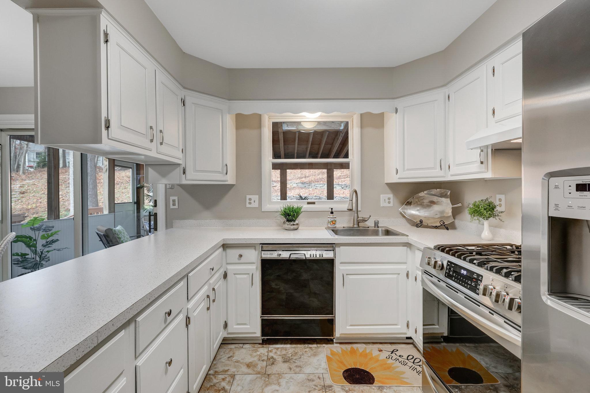 RESTON - Residential