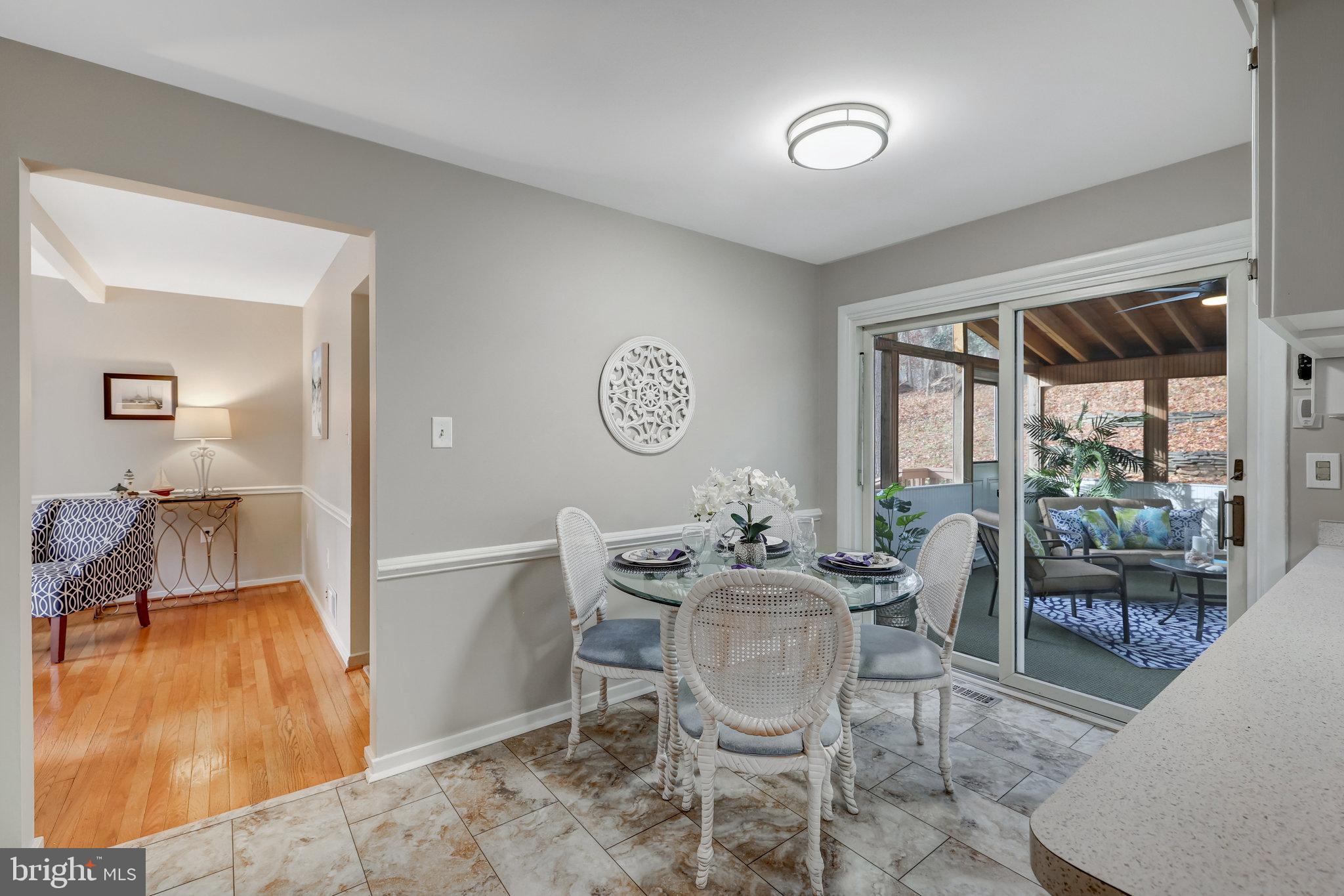 RESTON - Residential