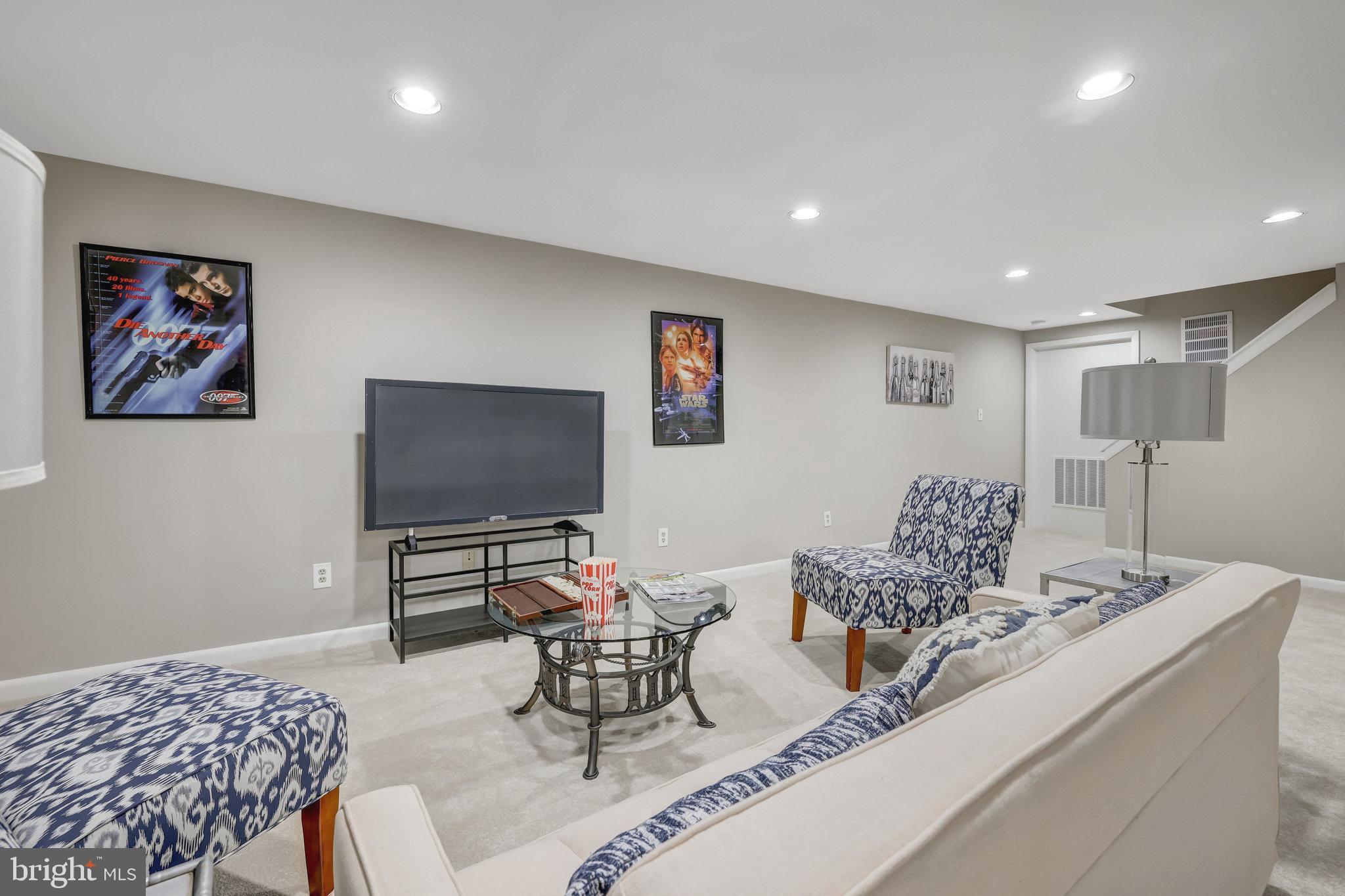 RESTON - Residential