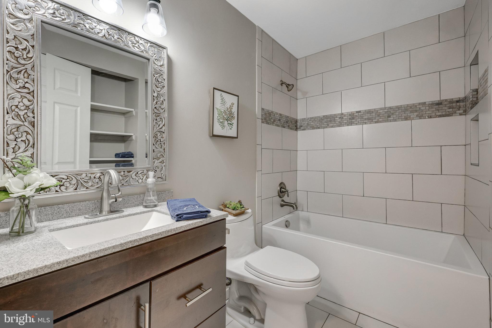 RESTON - Residential