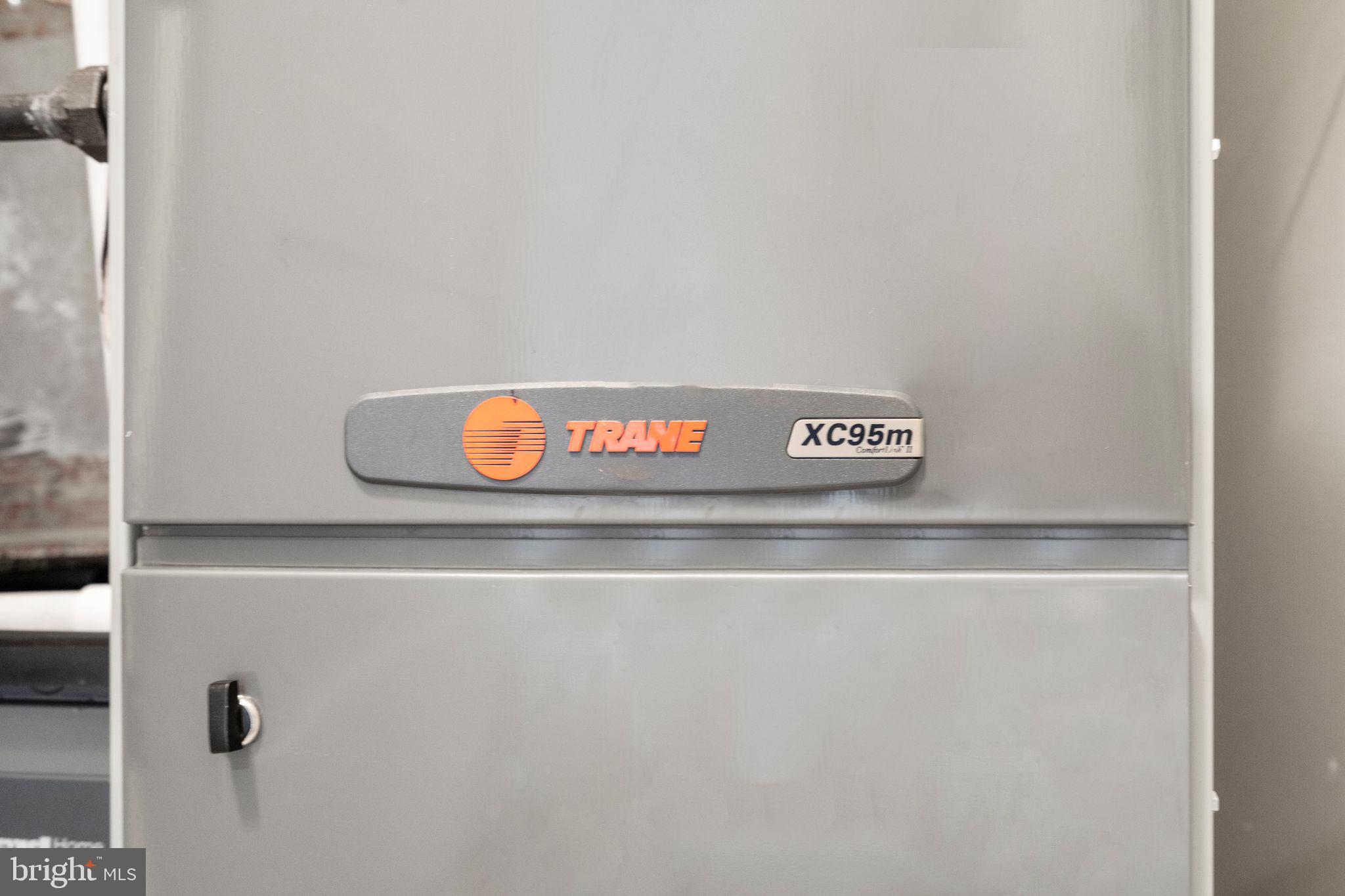 SUNRISE SQUARE - Residential