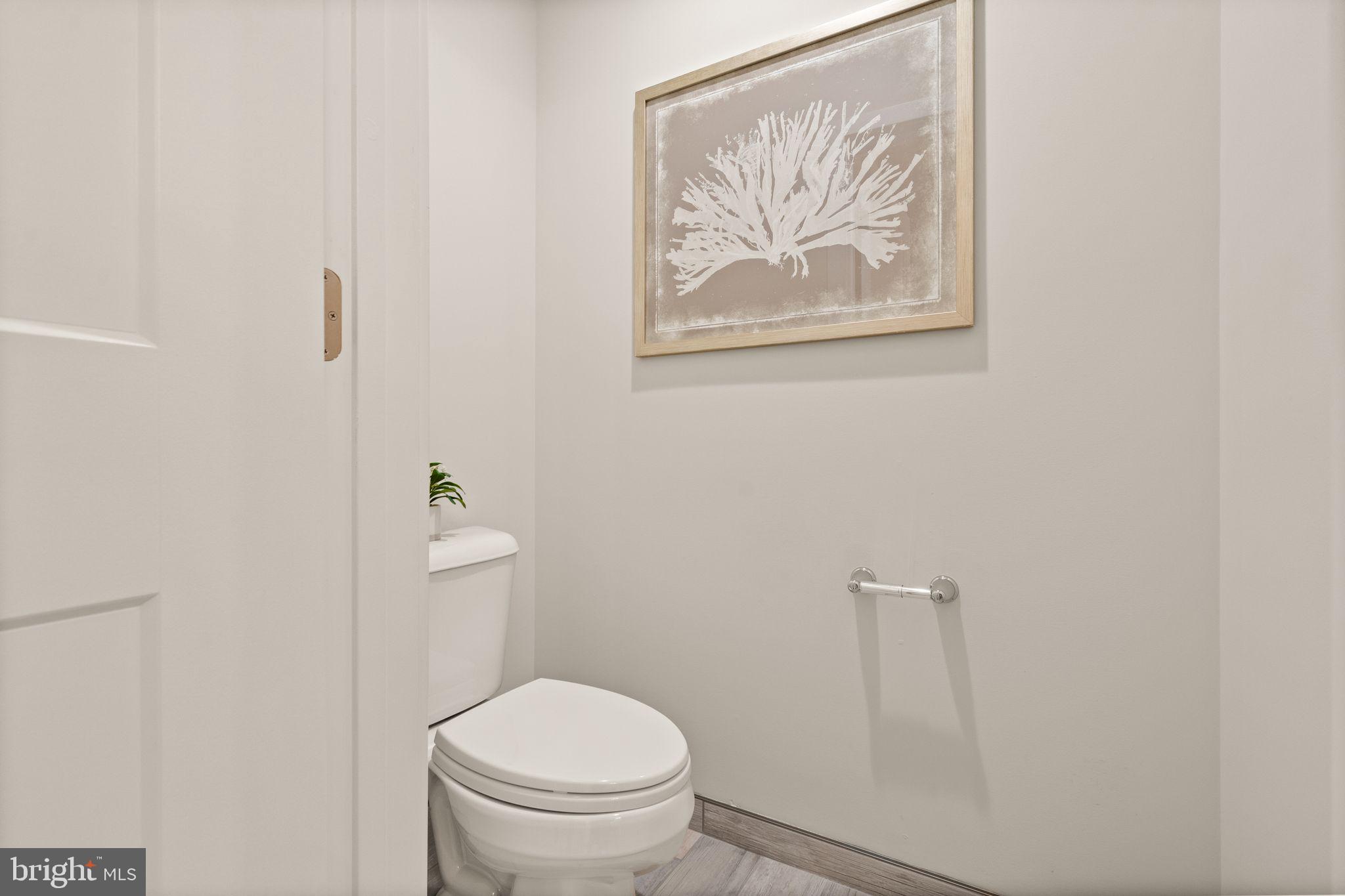 SUNRISE SQUARE - Residential