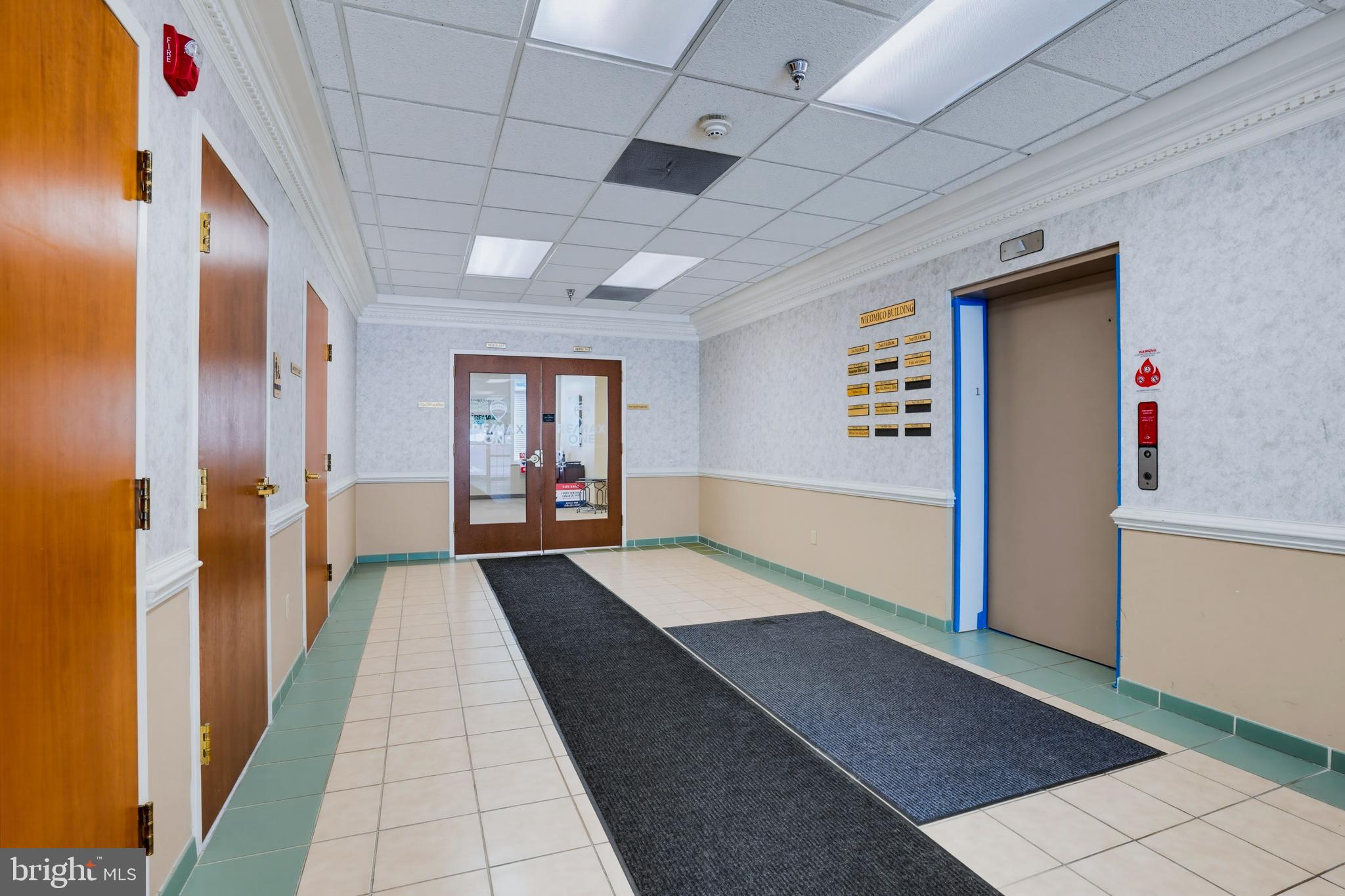 23076 THREE NOTCH ROAD 304