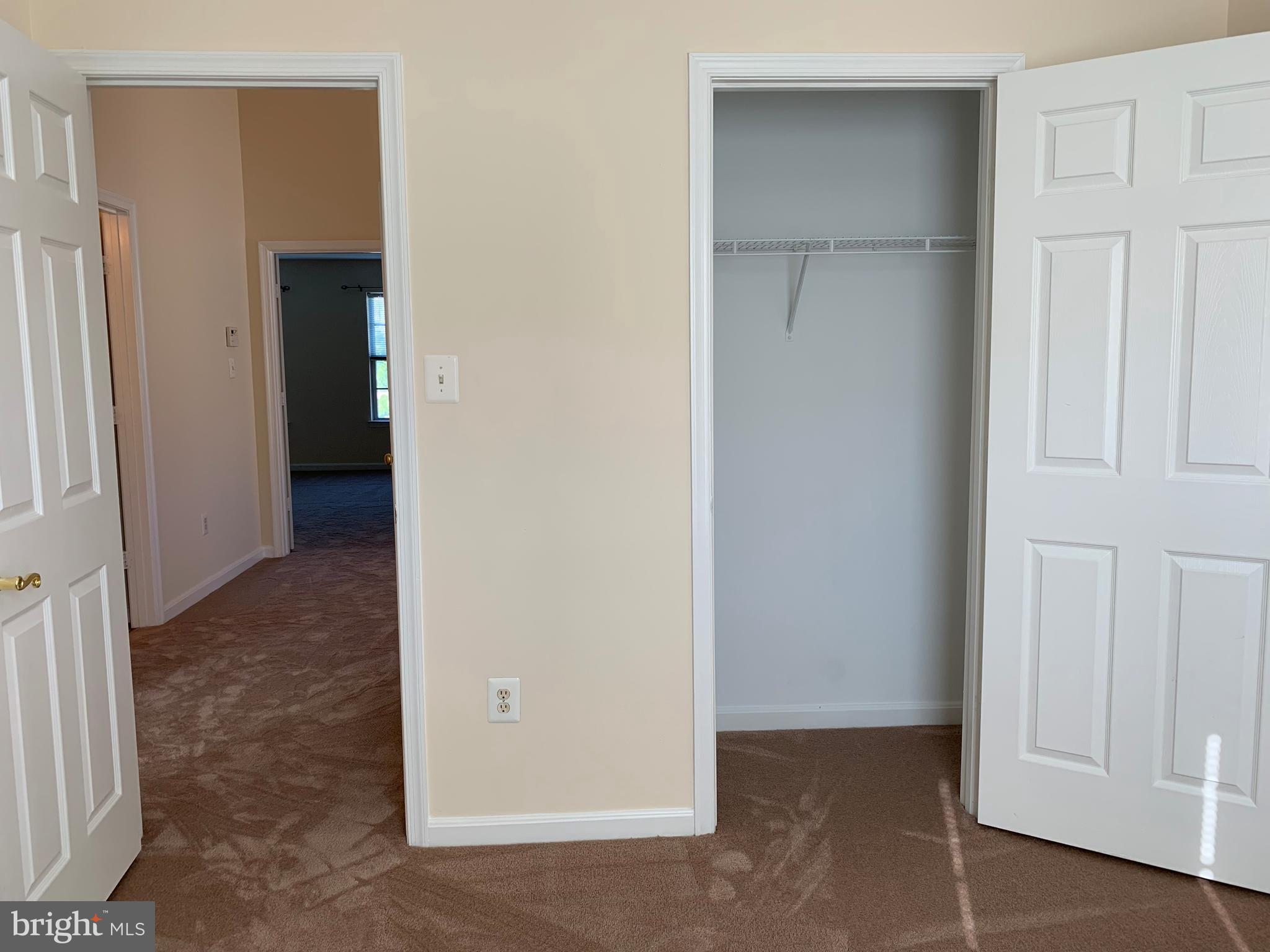 UNIVERISTY CENTER - Residential Lease