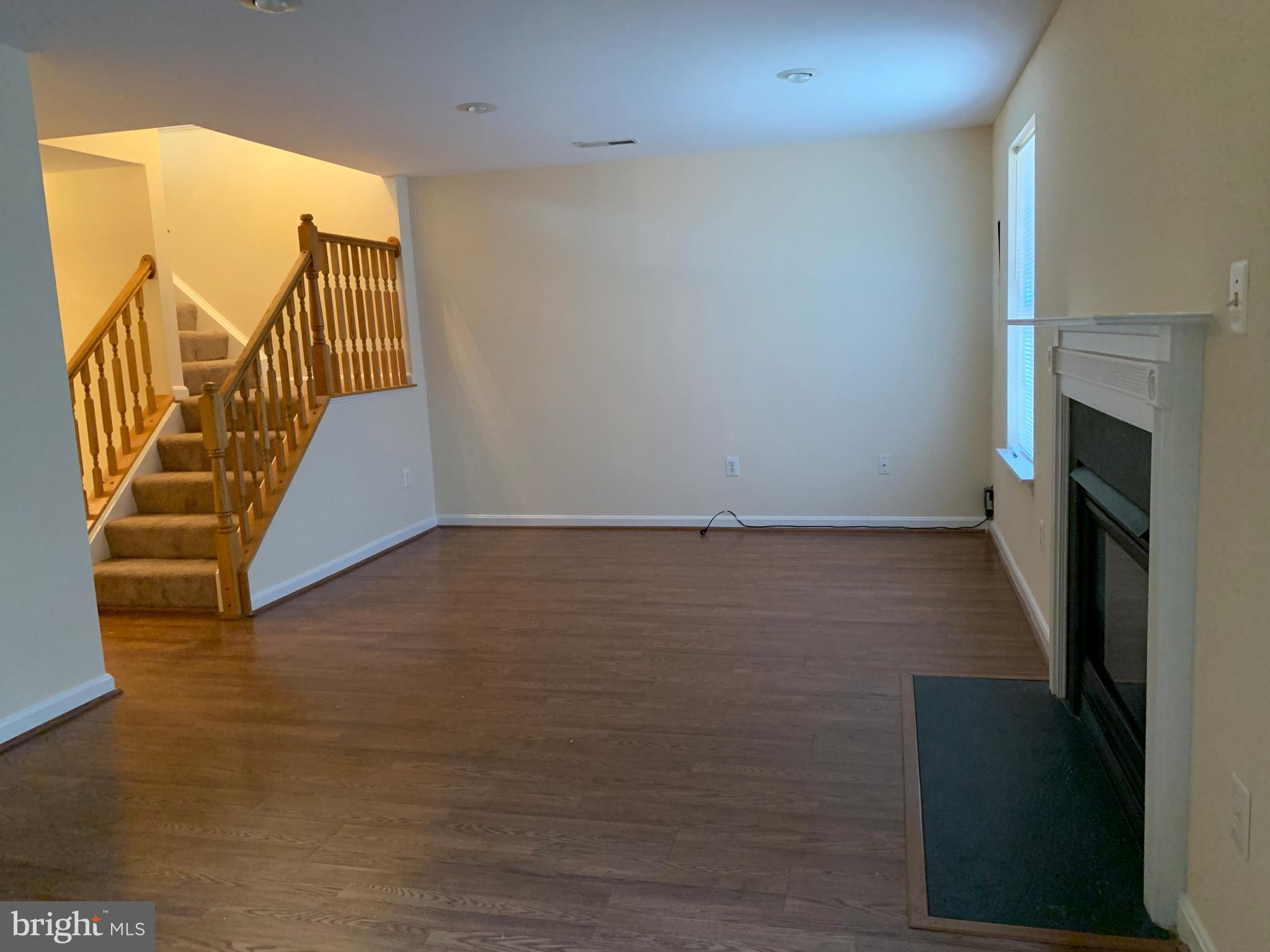 UNIVERISTY CENTER - Residential Lease