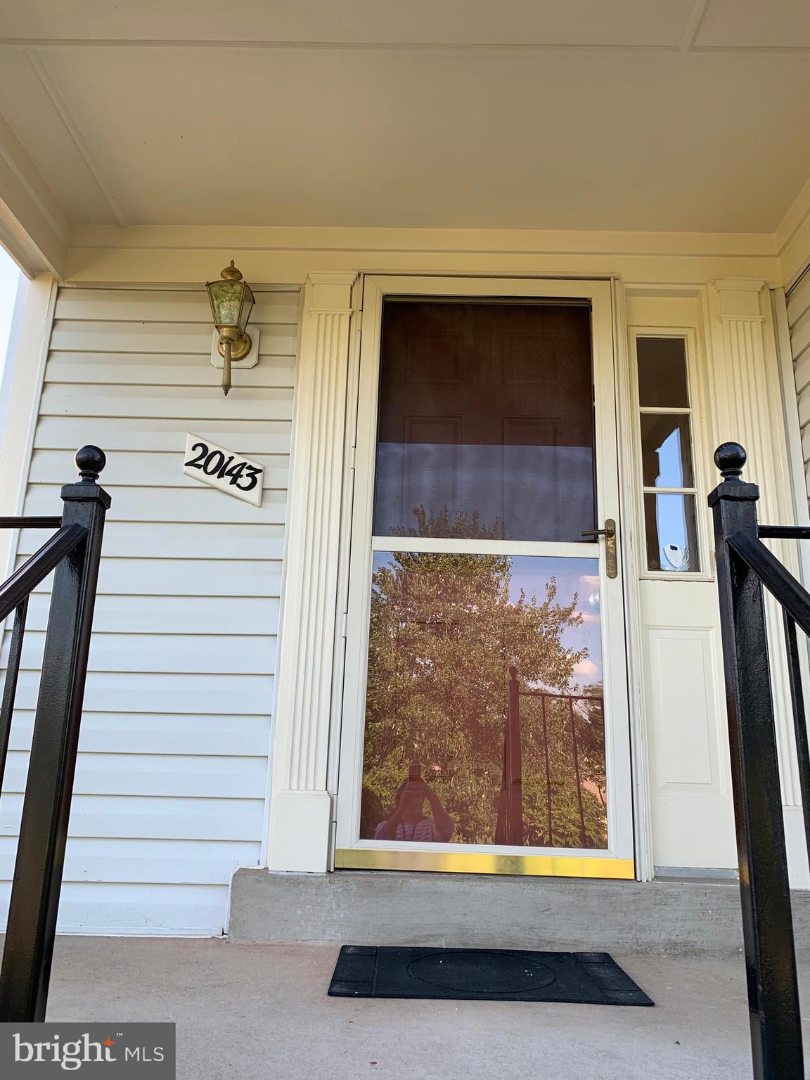 UNIVERISTY CENTER - Residential Lease