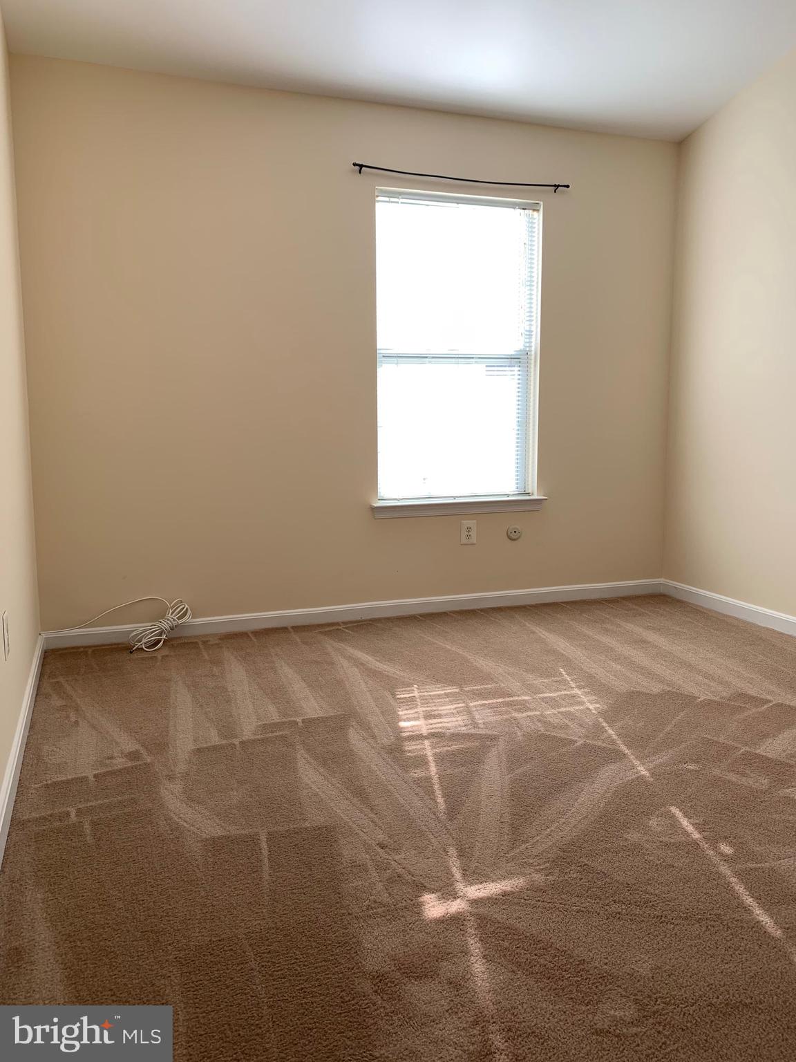 UNIVERISTY CENTER - Residential Lease