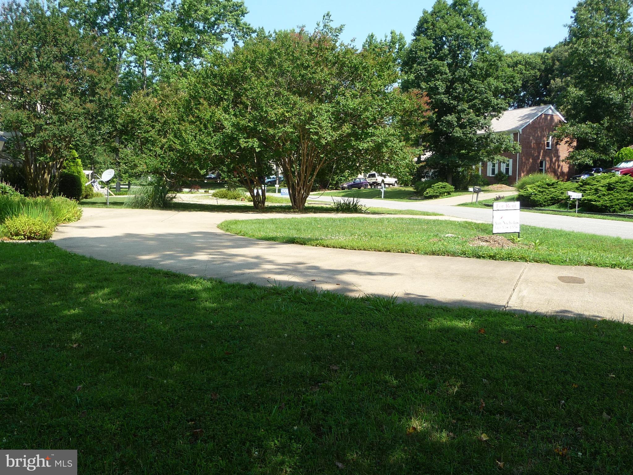 CLEARVIEW HEIGHTS - Residential Lease