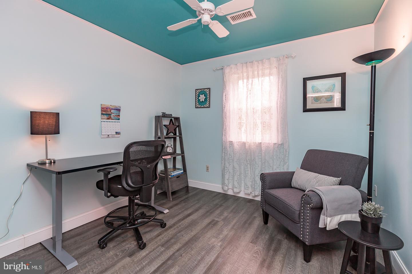 HUGHES PARK - Residential