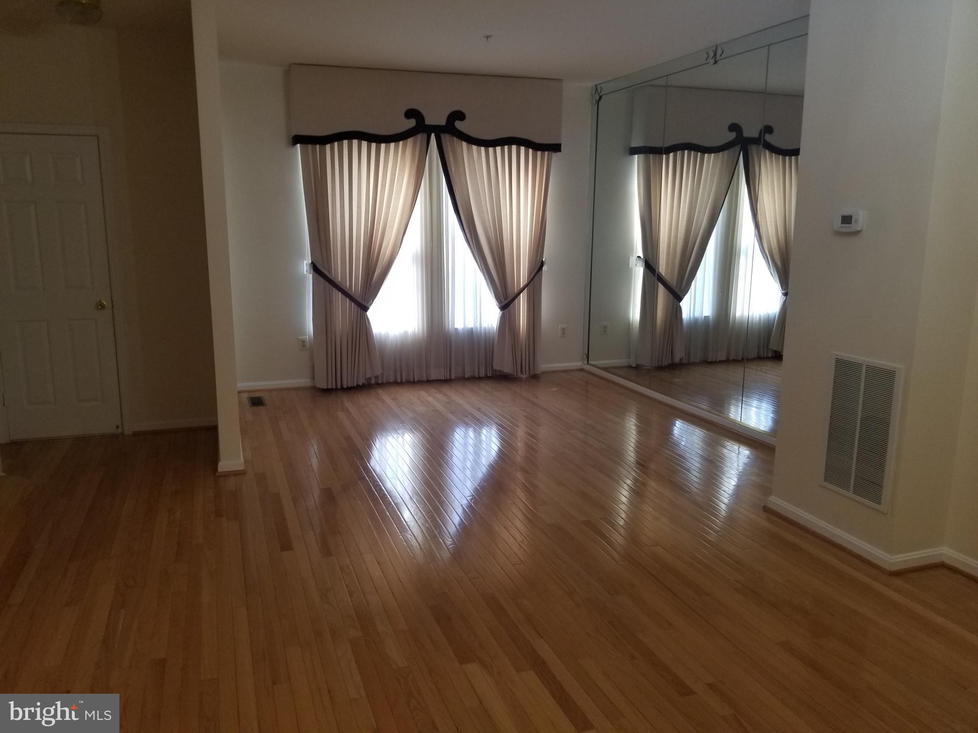 WOODVIEW VILLAGE - Residential