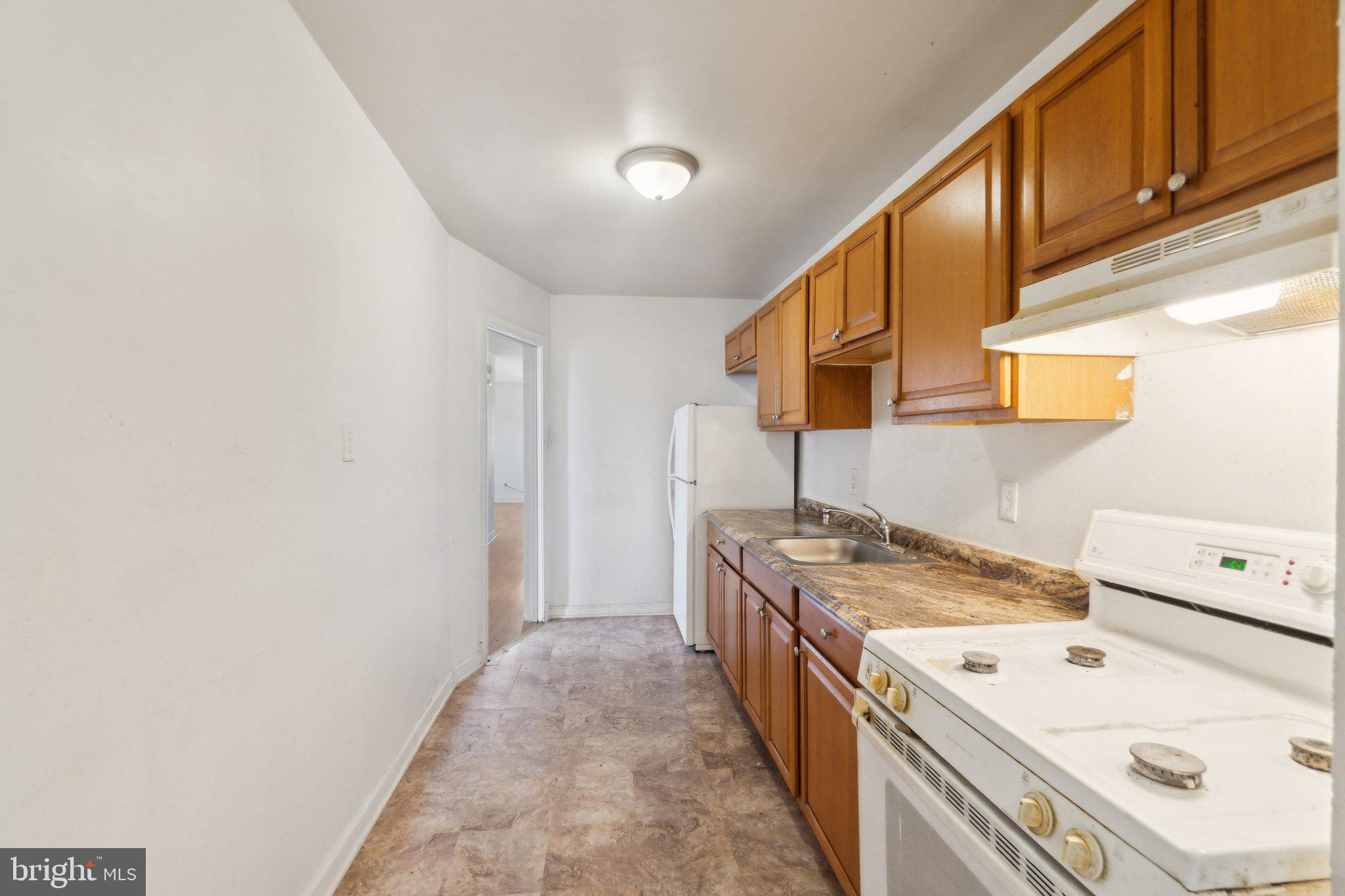 3162 BUENA VISTA TERRACE SE