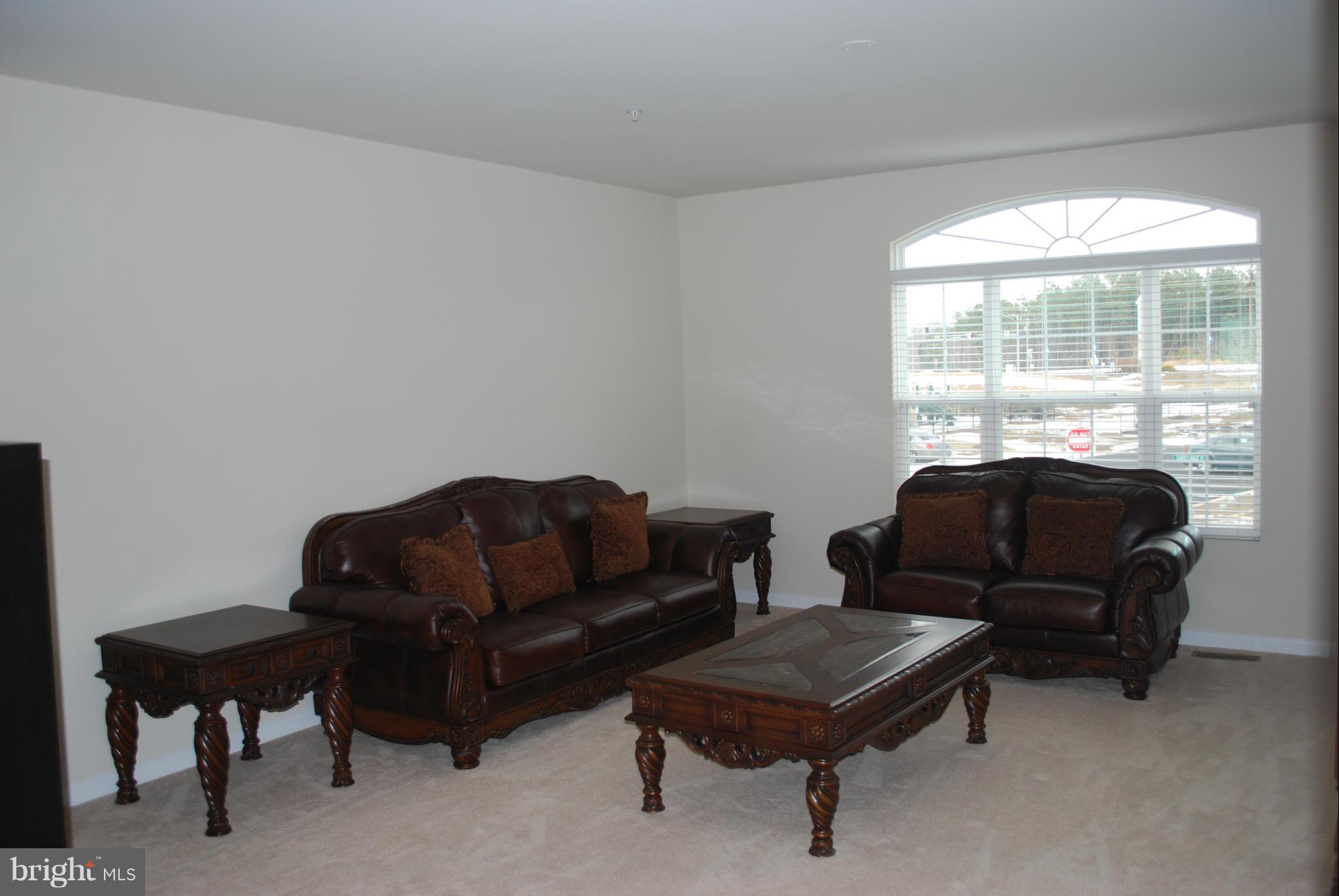 ST CHARLES SUB - GLENEAGLES - Residential Lease