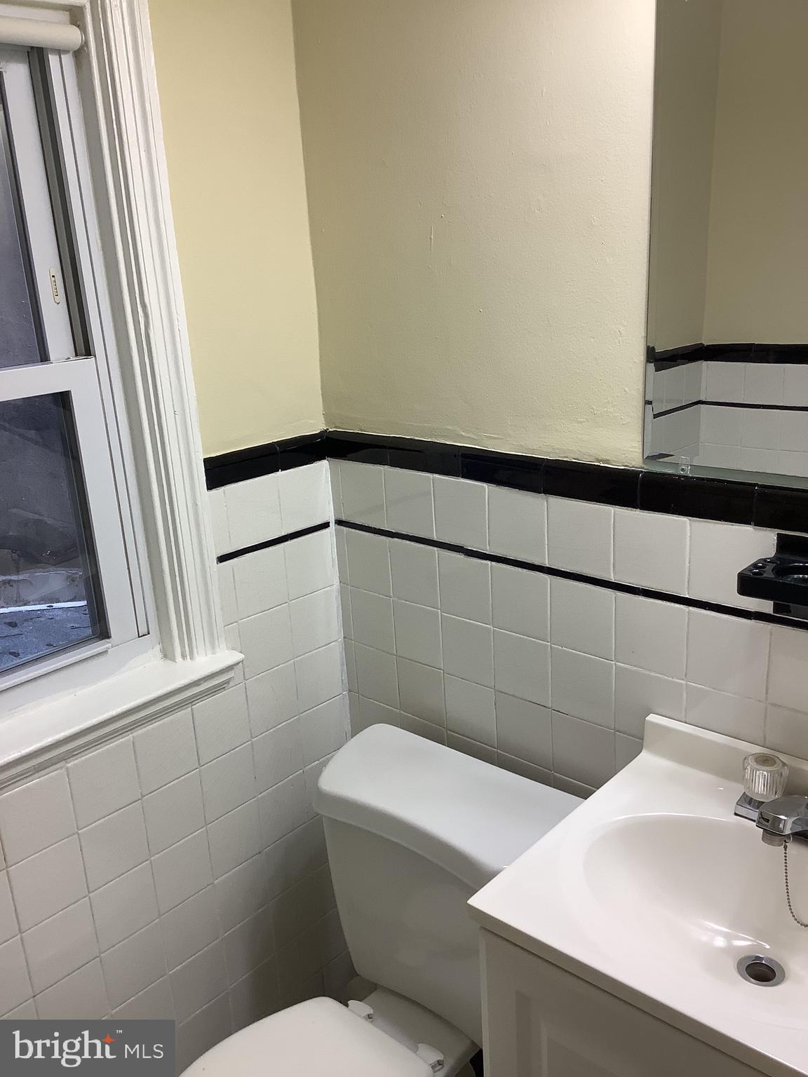 METROPOLITAN HOMES - Residential