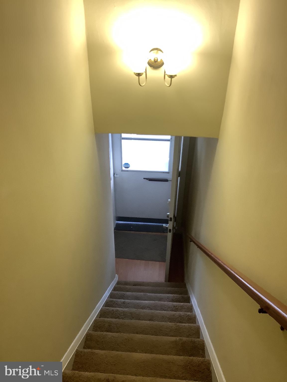 METROPOLITAN HOMES - Residential