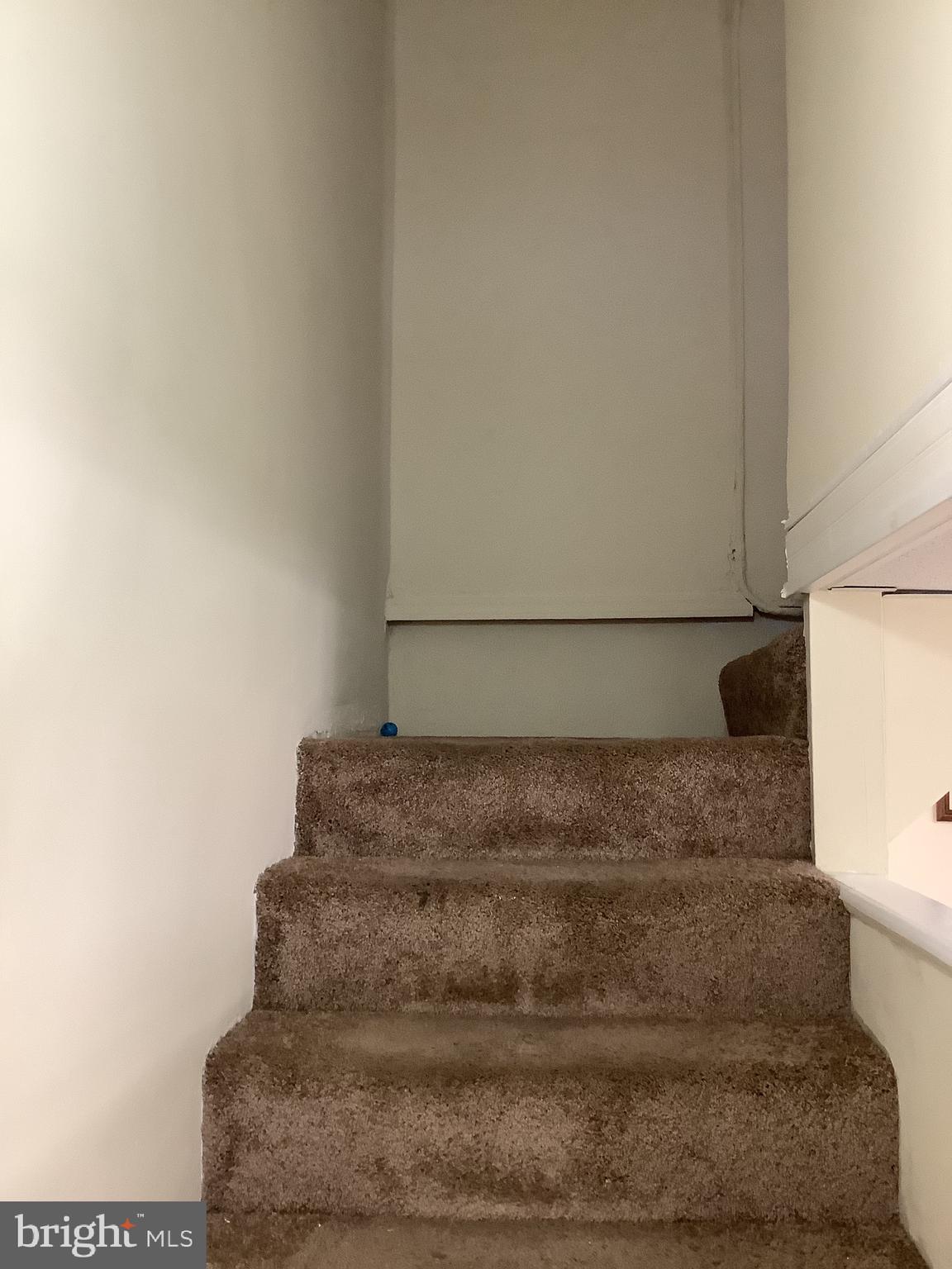 METROPOLITAN HOMES - Residential