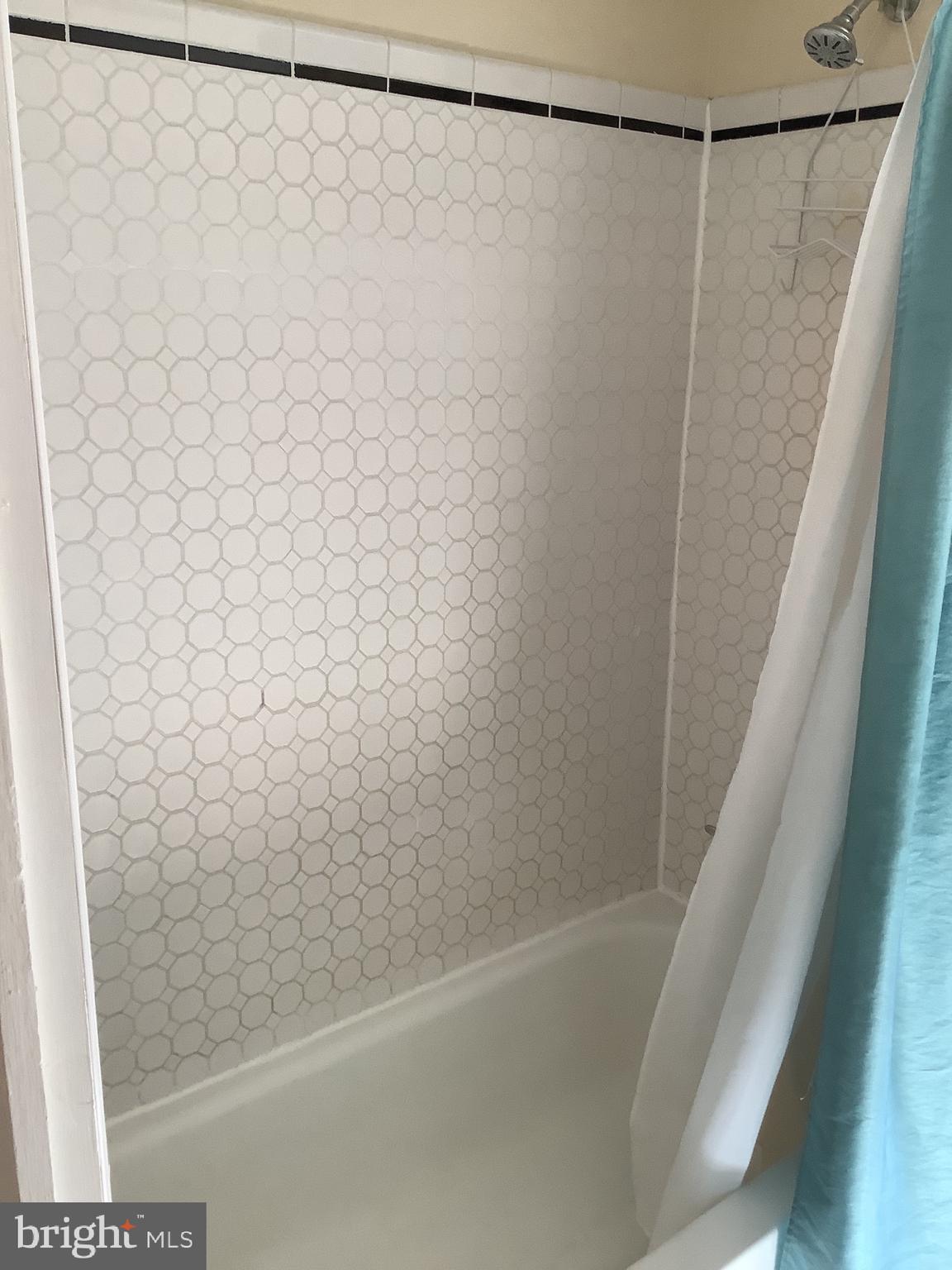 METROPOLITAN HOMES - Residential