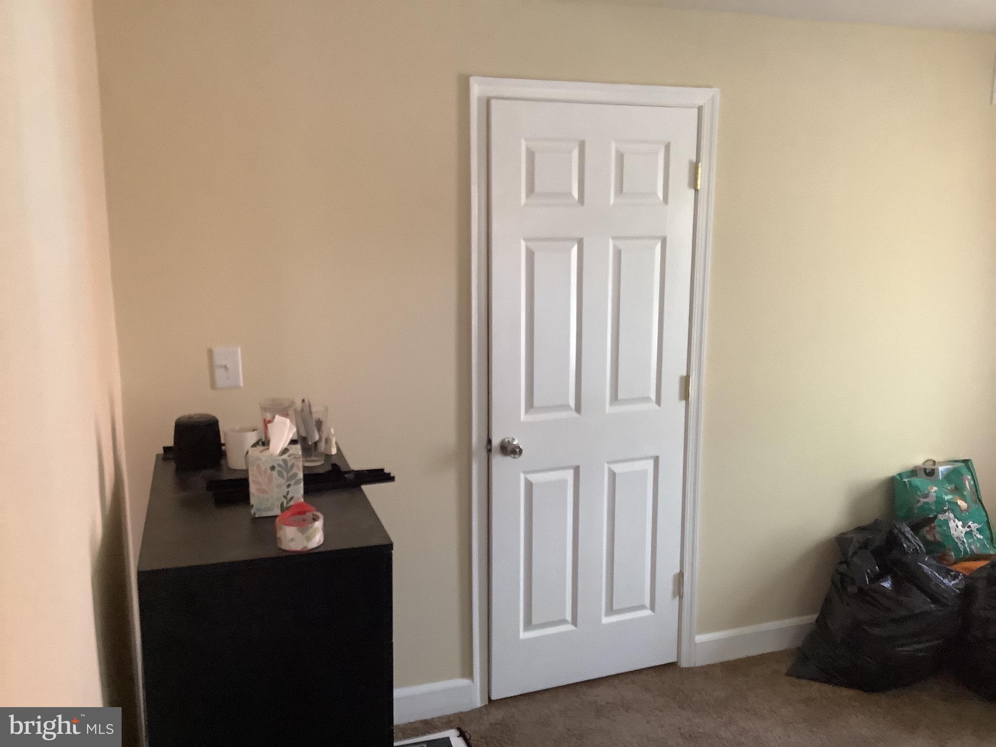 METROPOLITAN HOMES - Residential