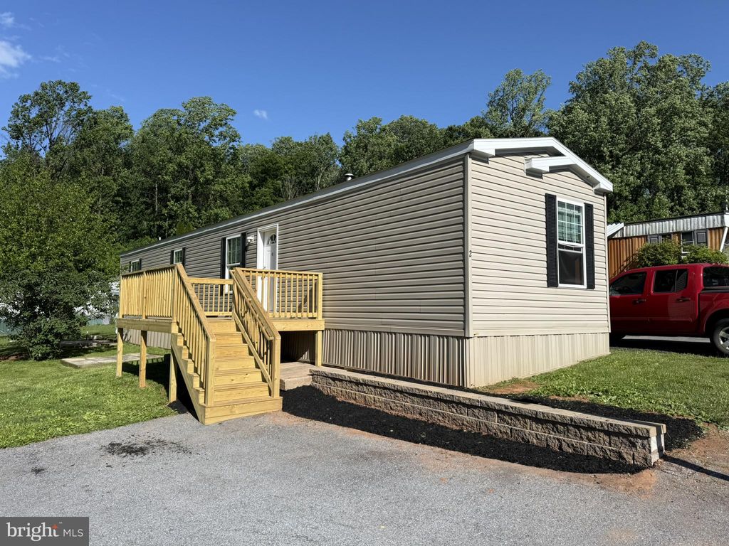Photo of 2 Spruce Drive, REINHOLDS, PA 17569 (MLS # PALA2089154)