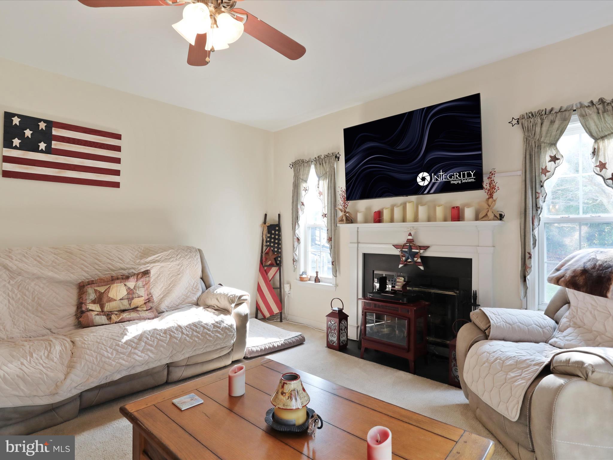 TWIN ACRES - Residential