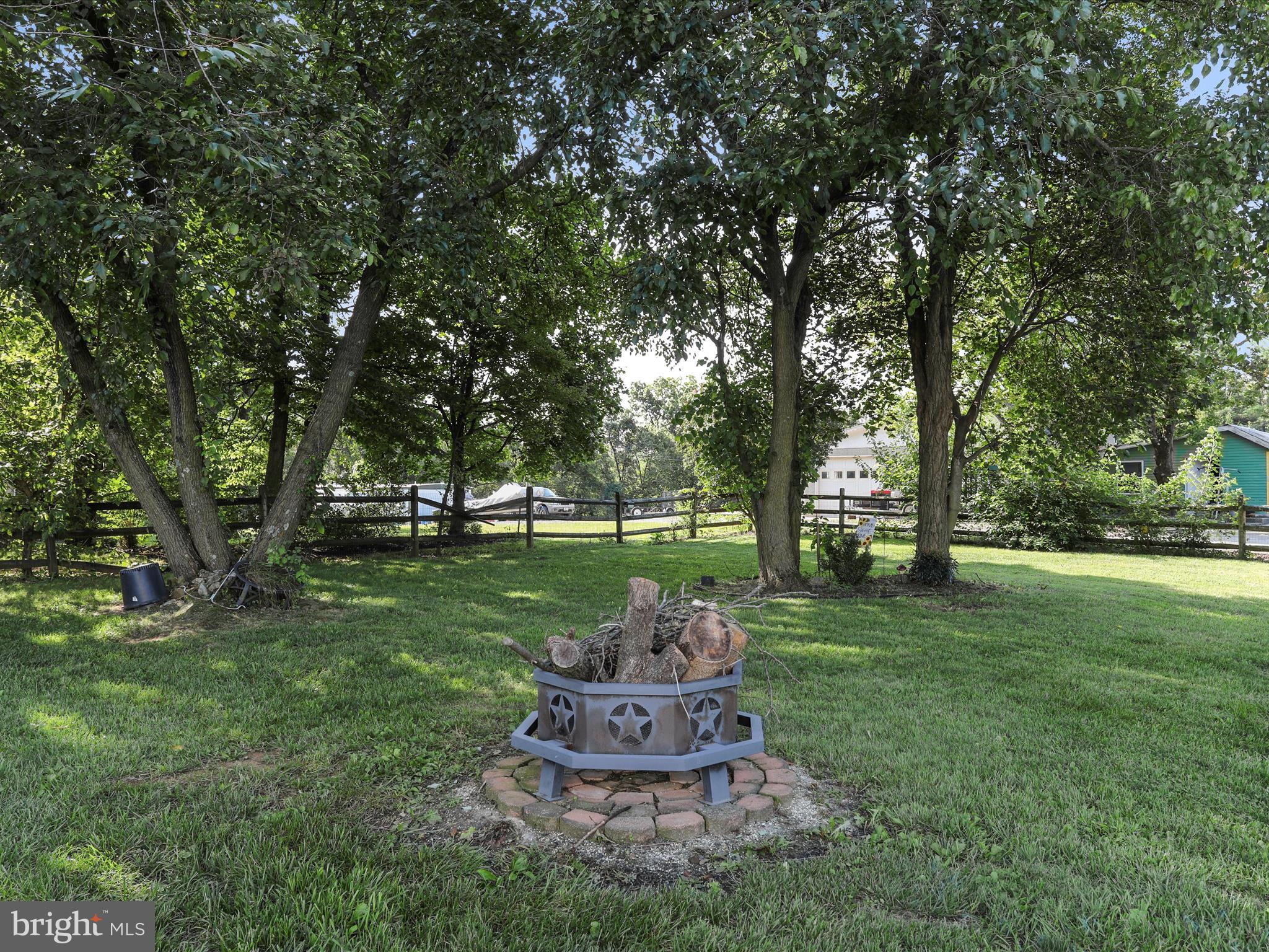 TWIN ACRES - Residential