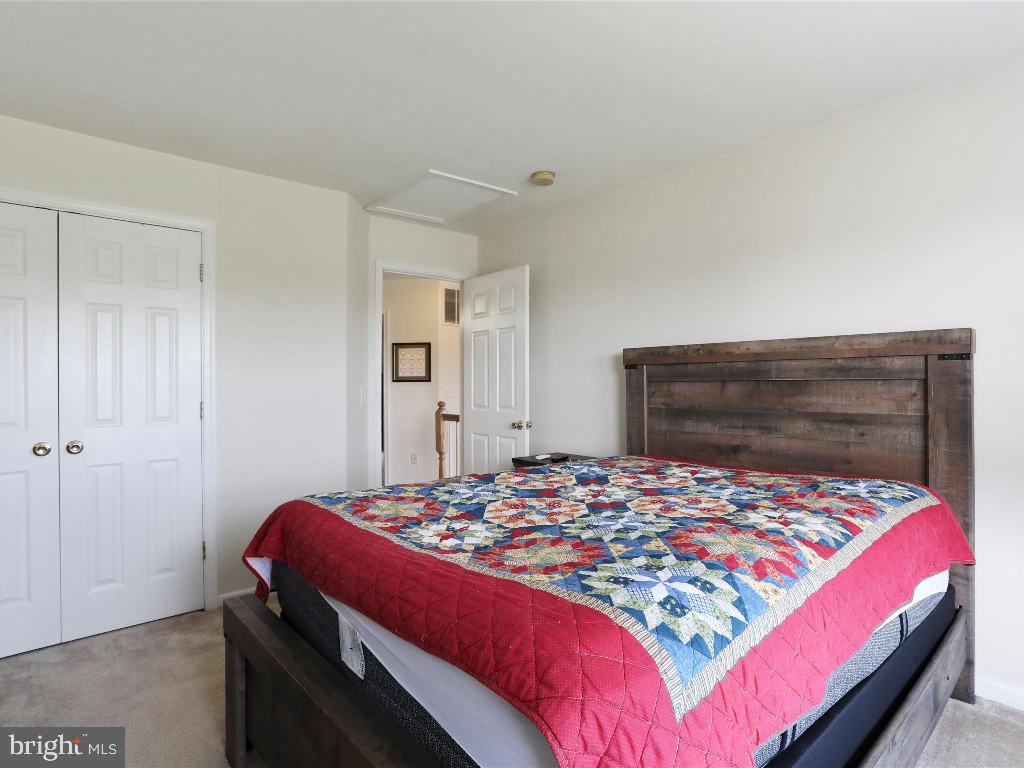 TWIN ACRES - Residential