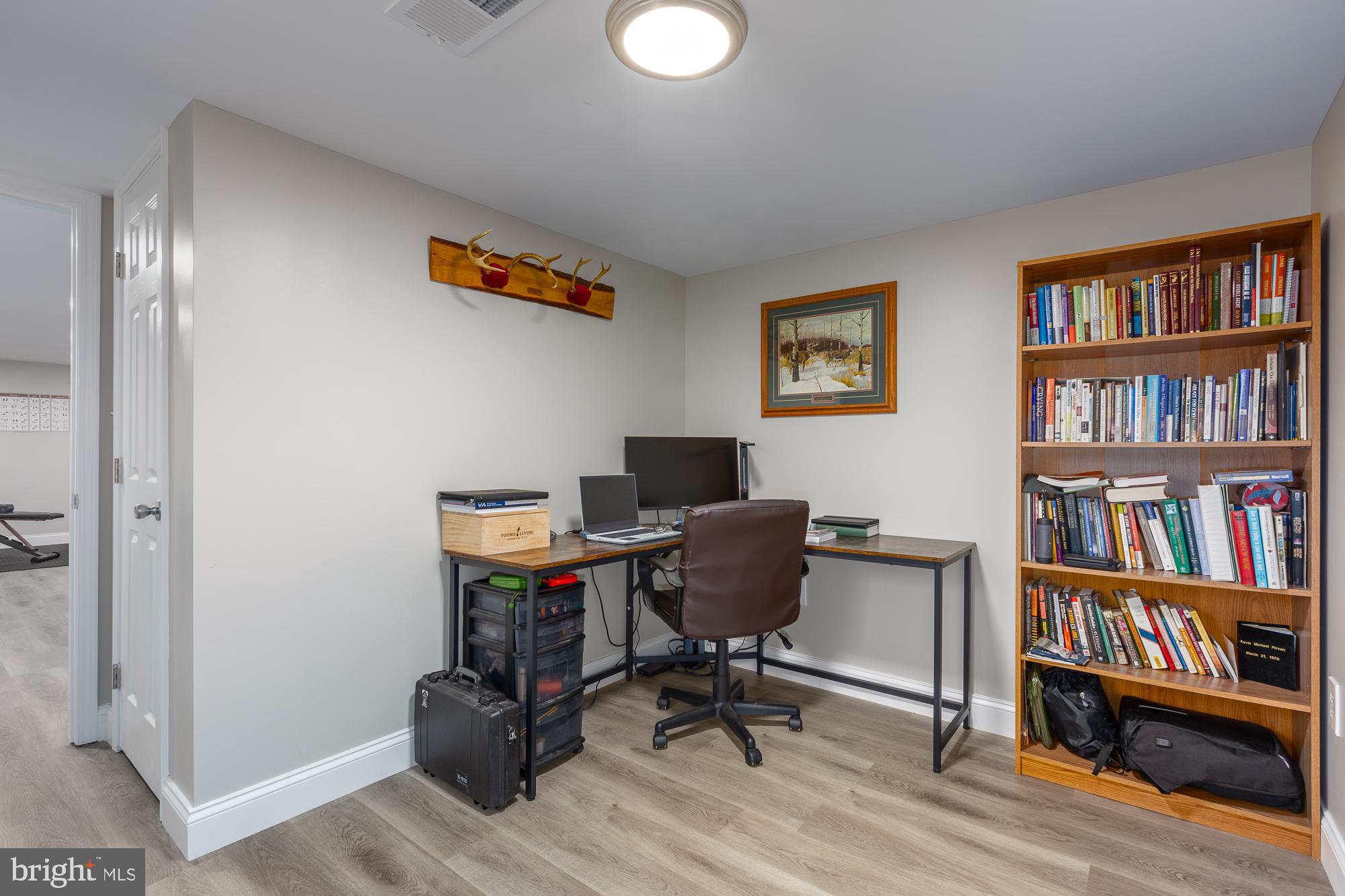 VIRGINIA HILLS - Residential