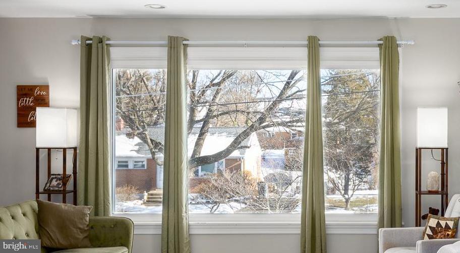 VIRGINIA HILLS - Residential