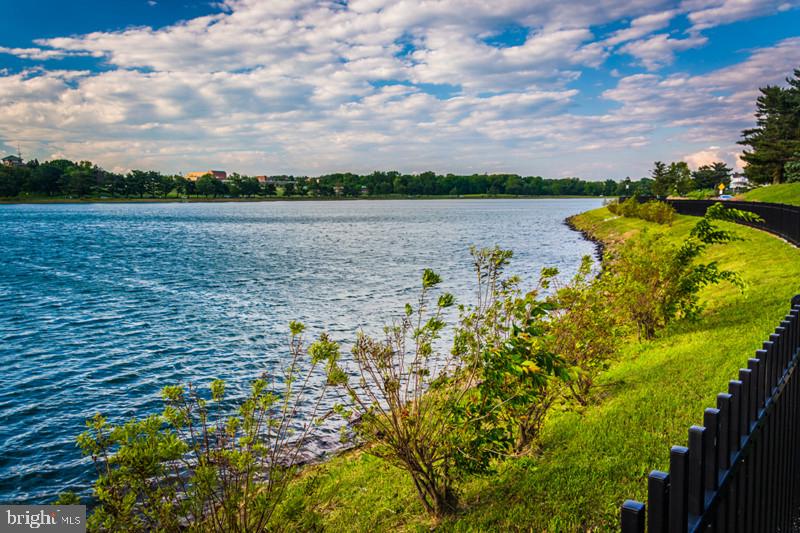 NORTHWOOD - Residential