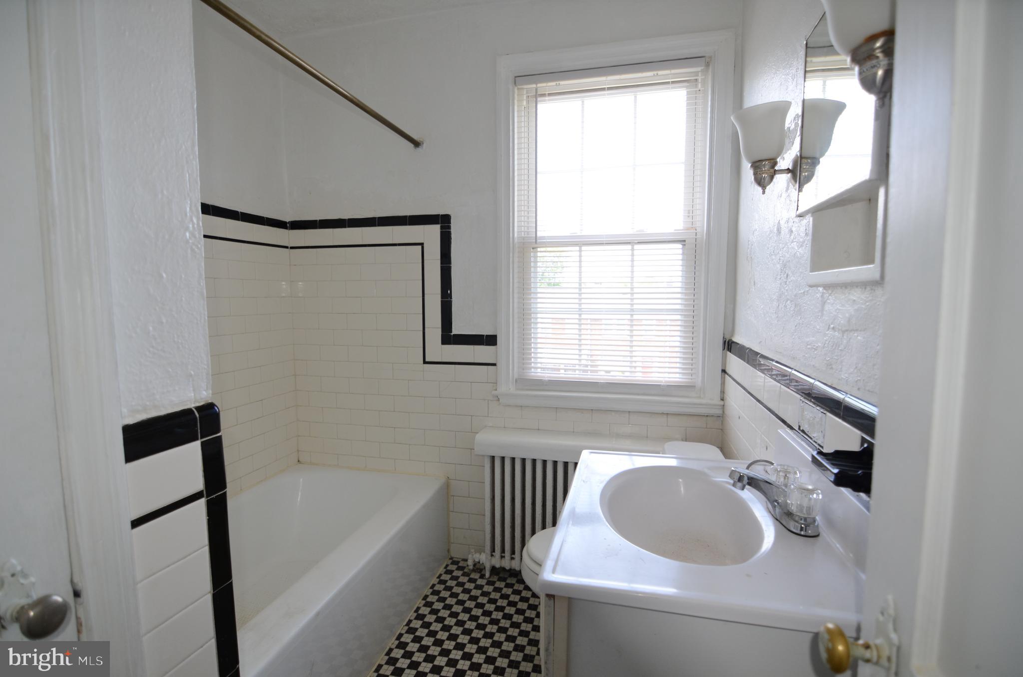 NORTHWOOD - Residential