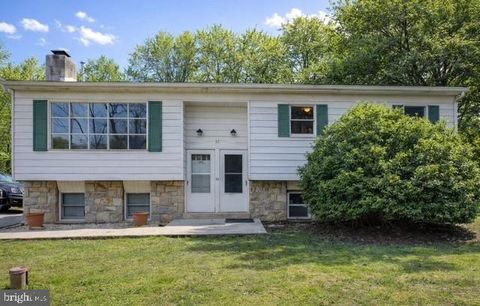 Photo of 1234 Woodmere Drive, POTTSTOWN, PA 19464 (MLS # PAMC2169386)