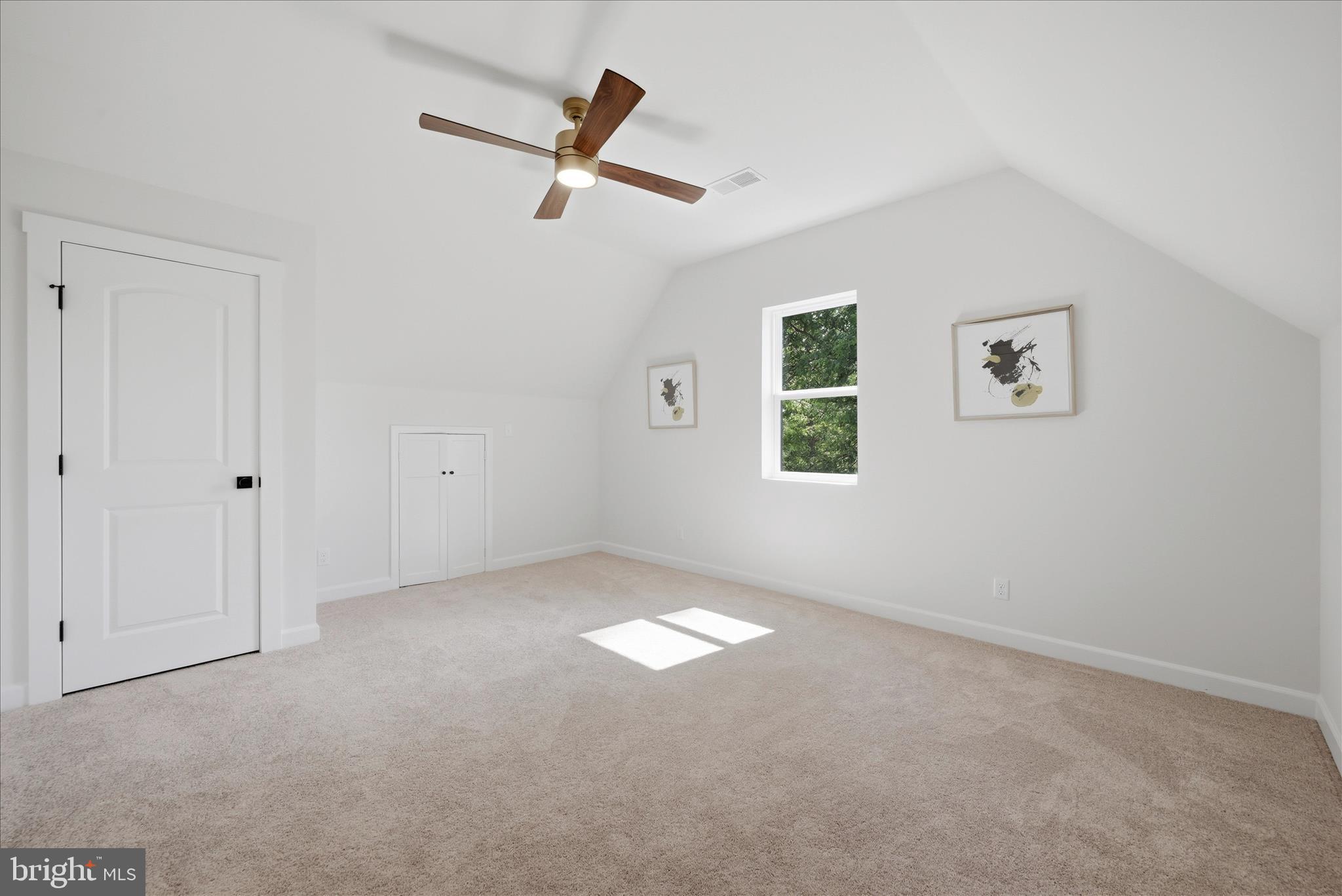 SHANNONDALE - Residential