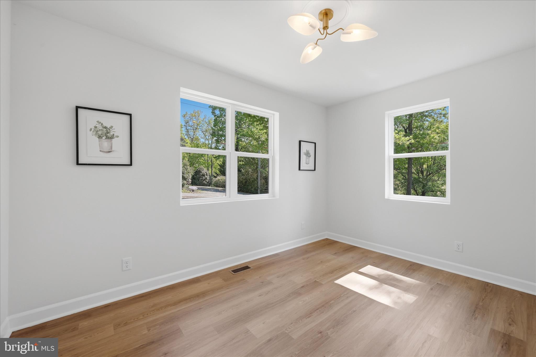 SHANNONDALE - Residential