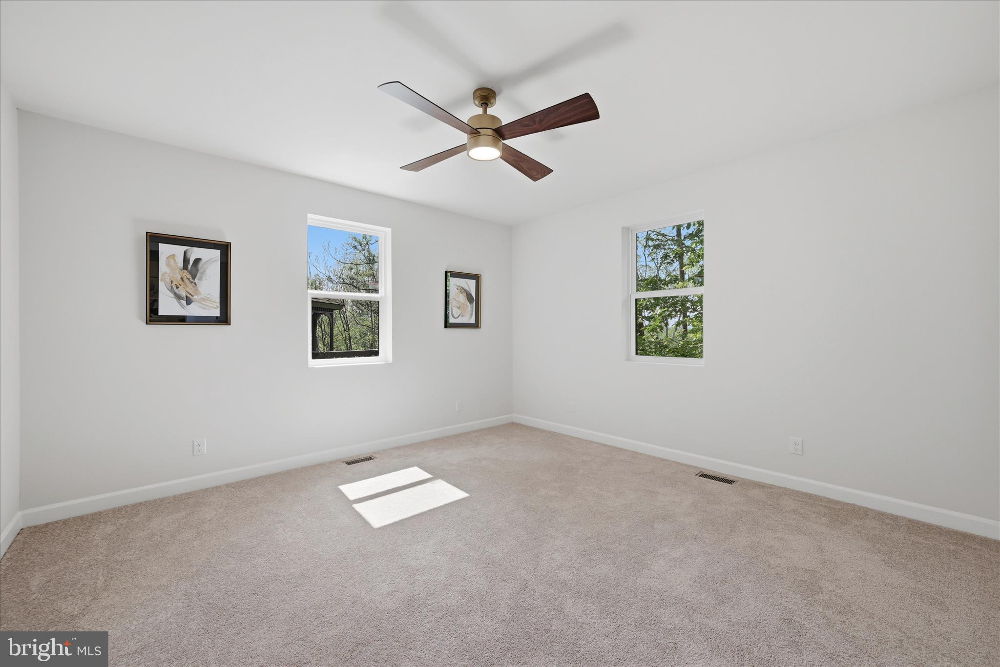 SHANNONDALE - Residential