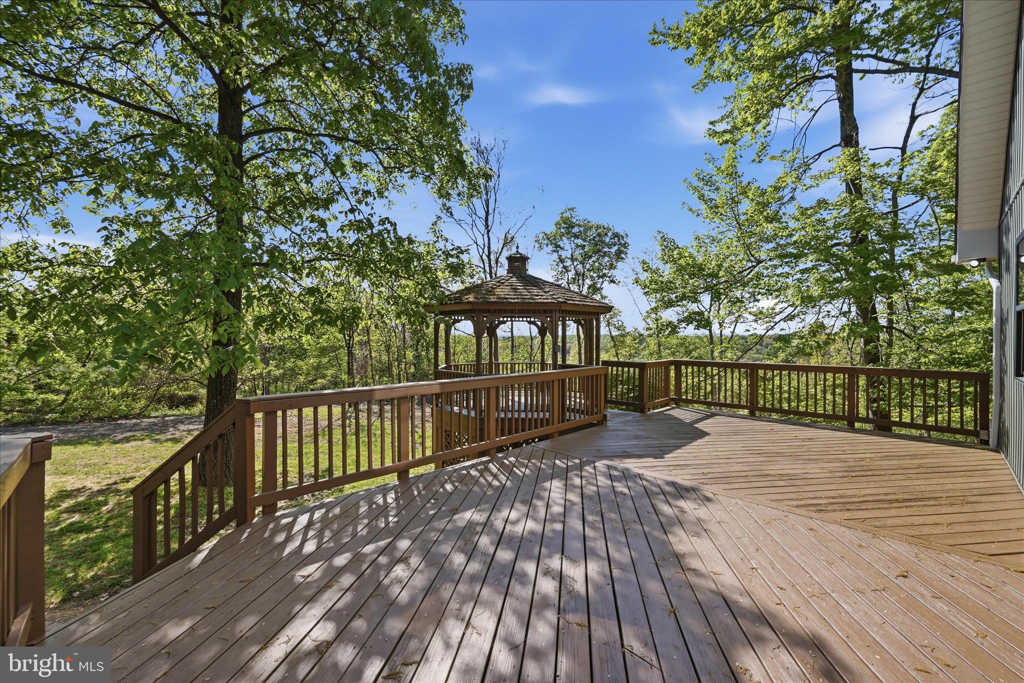 SHANNONDALE - Residential