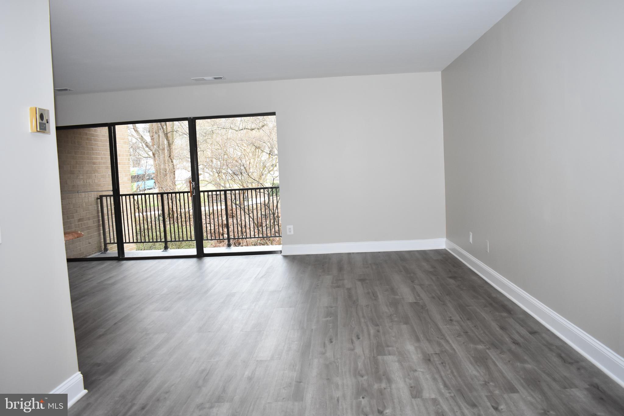 AMERICANA CENTRE - Residential Lease