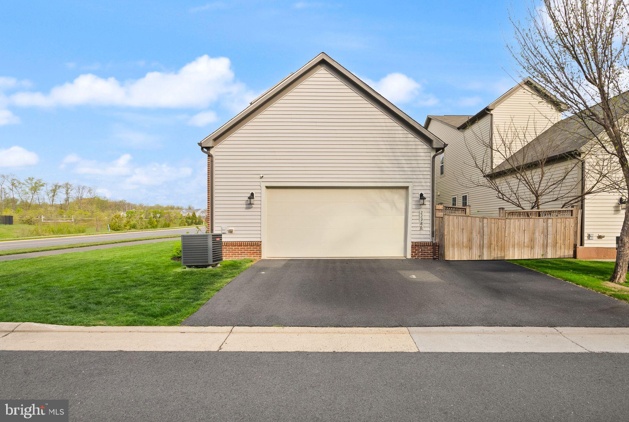 BRAMBLETON - Residential