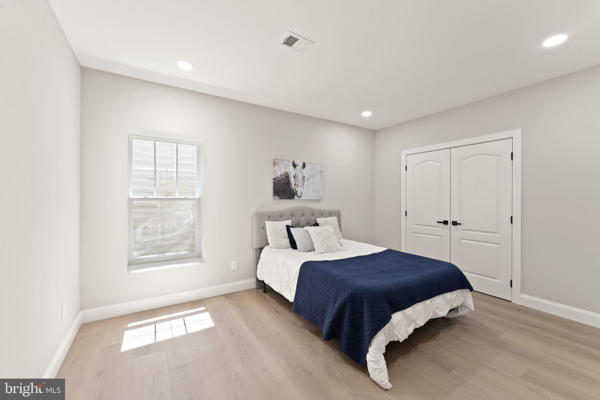 BRAMBLETON - Residential